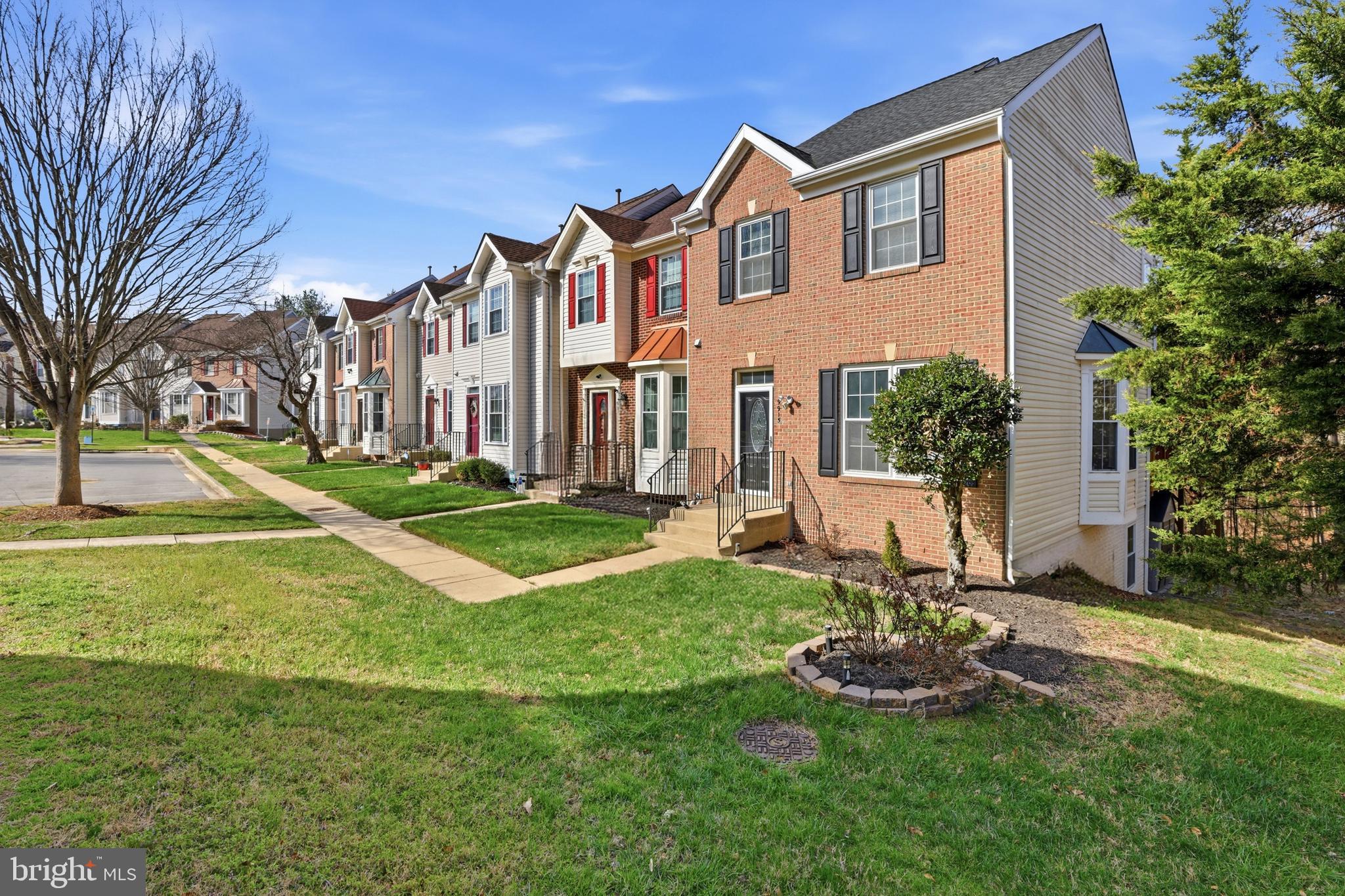 SUMMIT CREEK - Residential