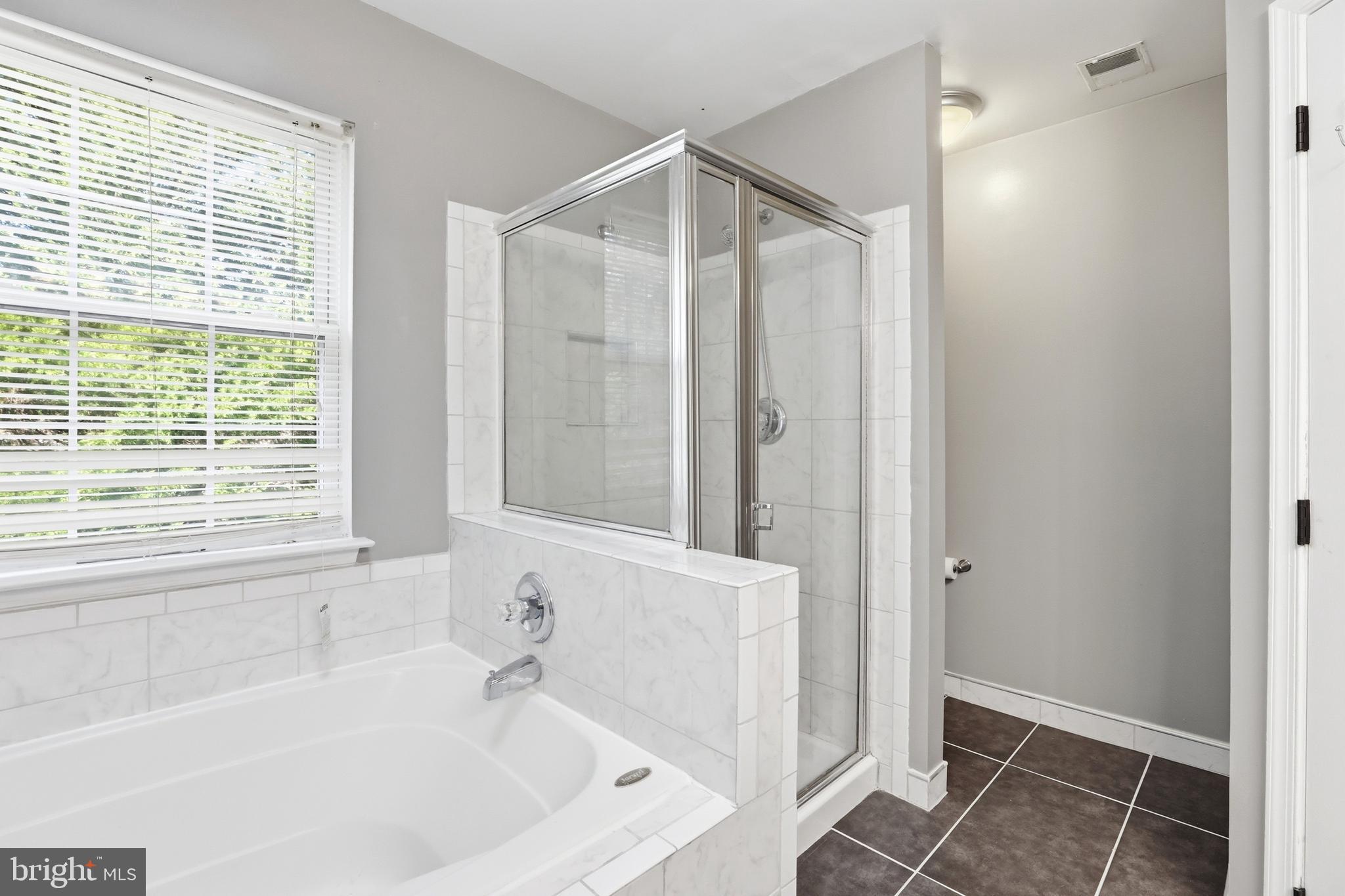 SUMMIT CREEK - Residential