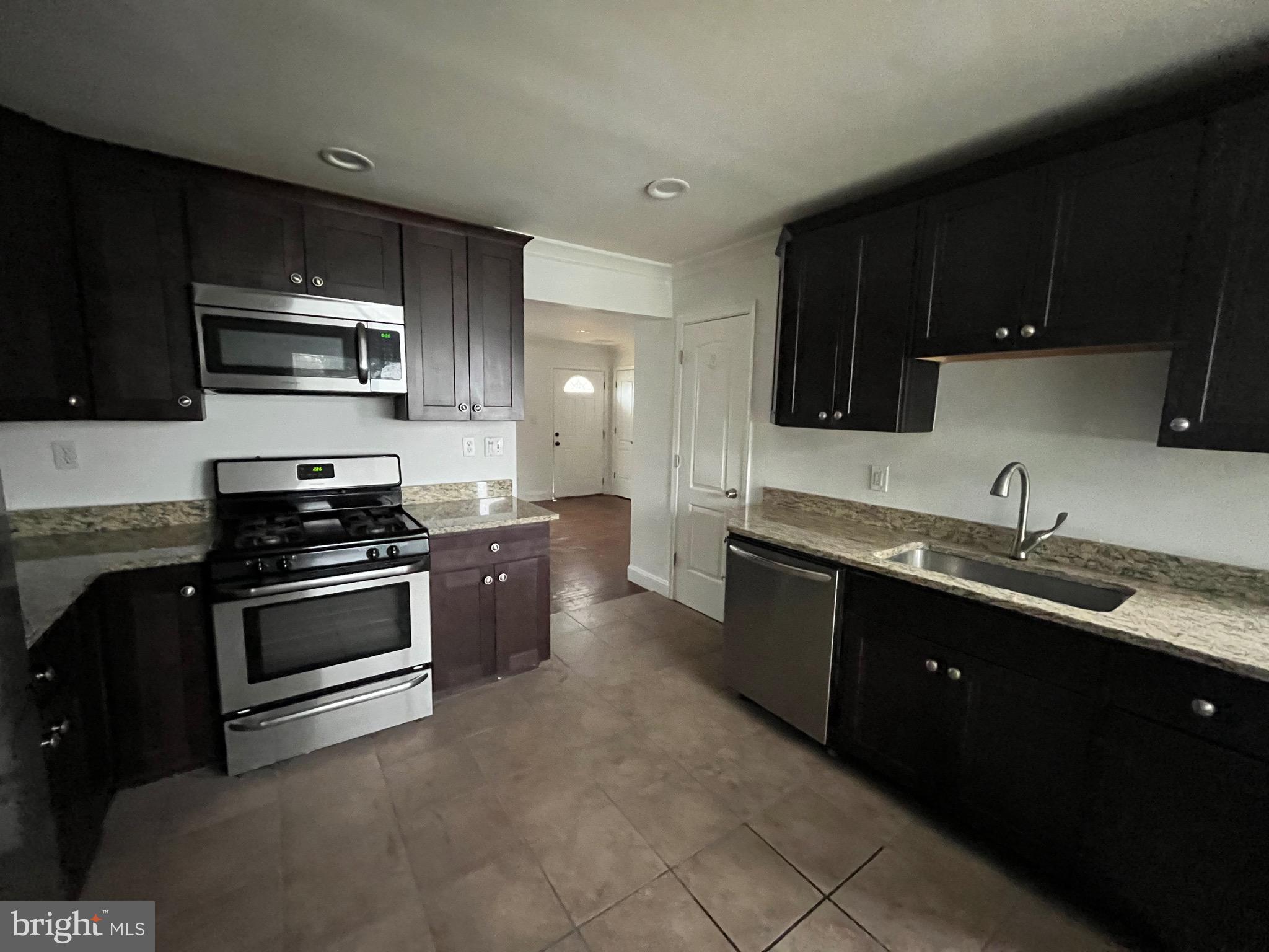 EDGEWOOD MEADOWS - Residential