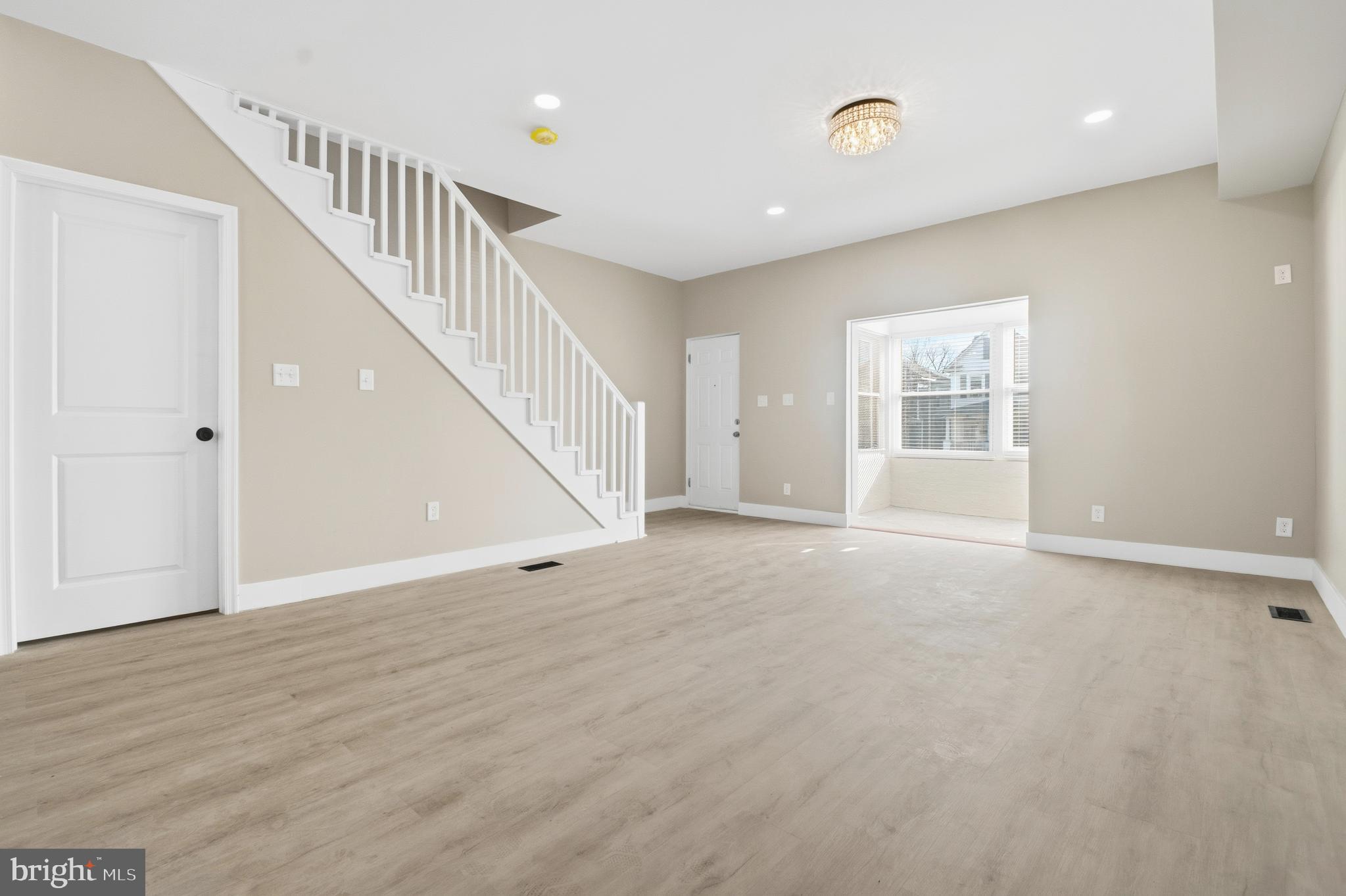 ARLINGTON - Residential