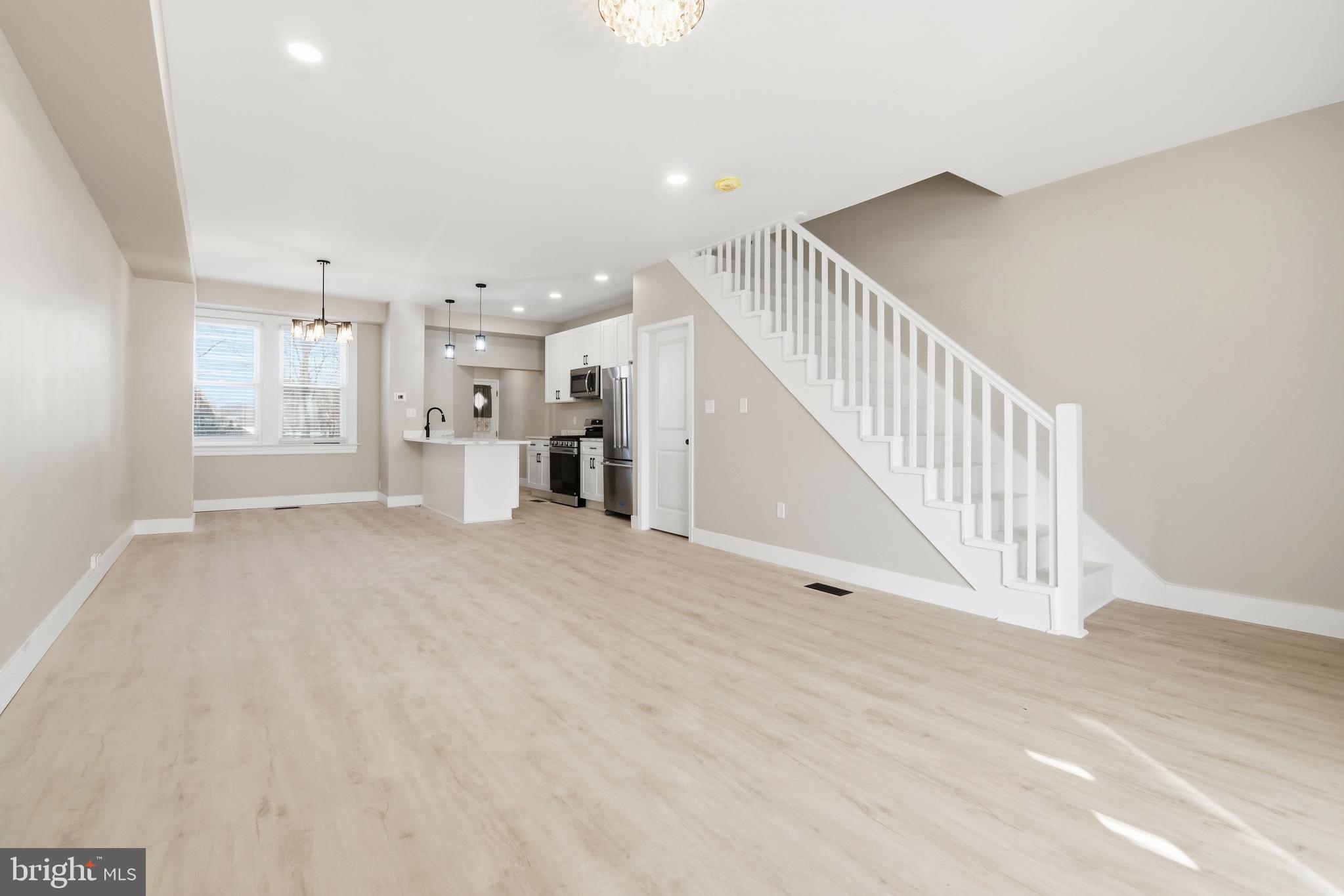 ARLINGTON - Residential