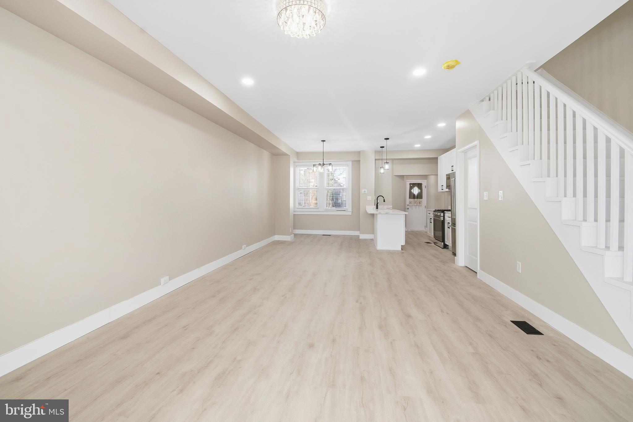 ARLINGTON - Residential