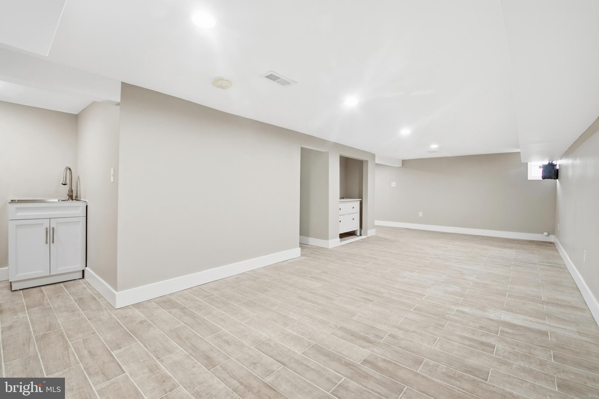 ARLINGTON - Residential