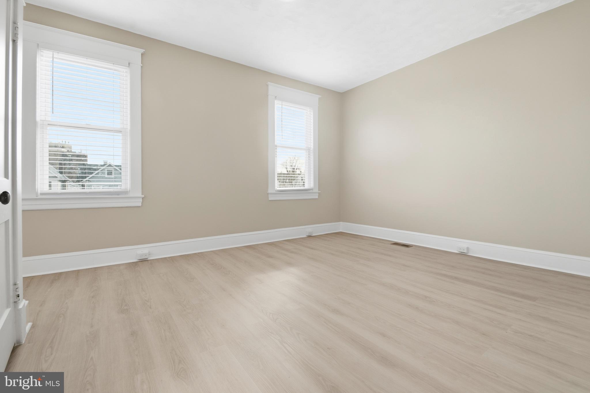 ARLINGTON - Residential