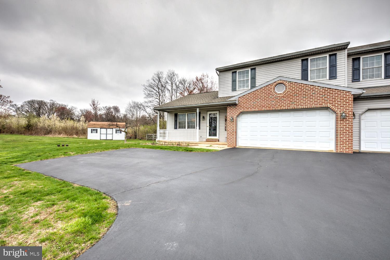 23 ROSEMONT DRIVE