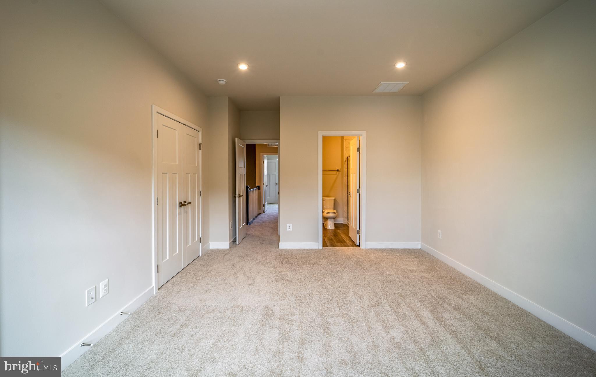 FOSTER'S GLEN - Residential