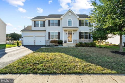 56 SHADY CREEK LANE CLAYTON DE 19938