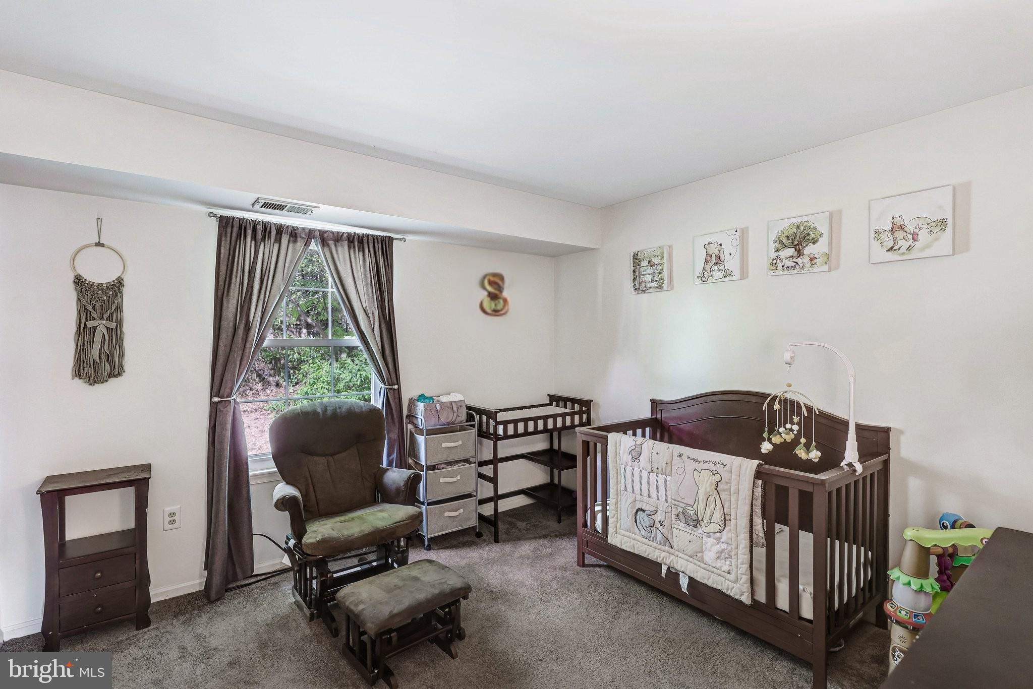 FOX RUN ESTATES - Residential