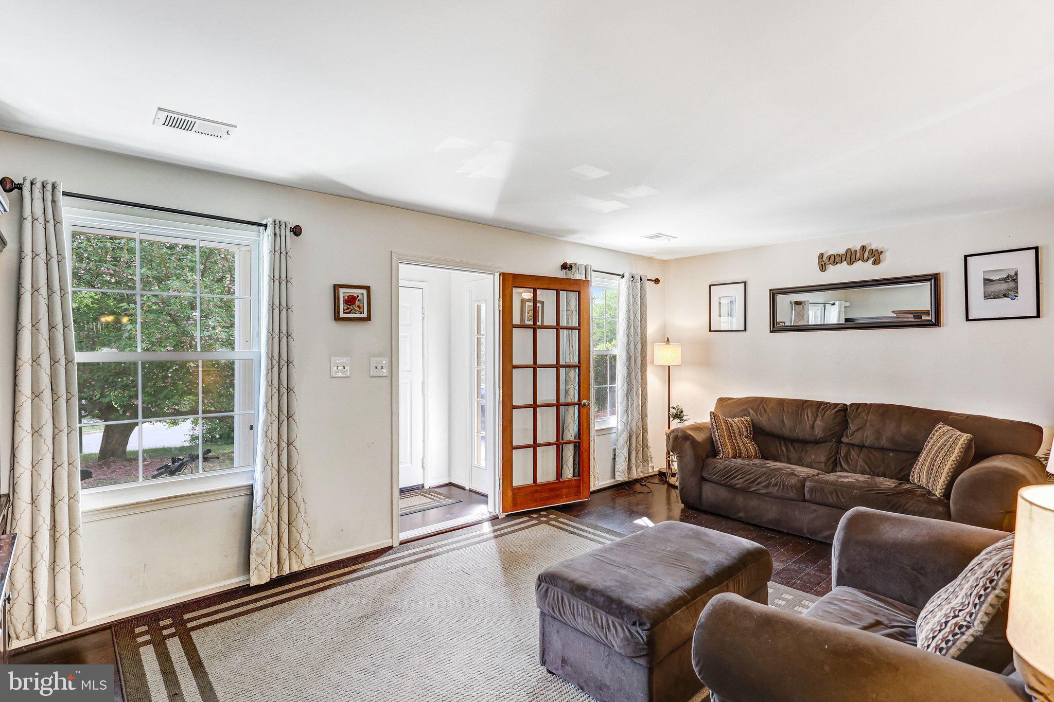 FOX RUN ESTATES - Residential