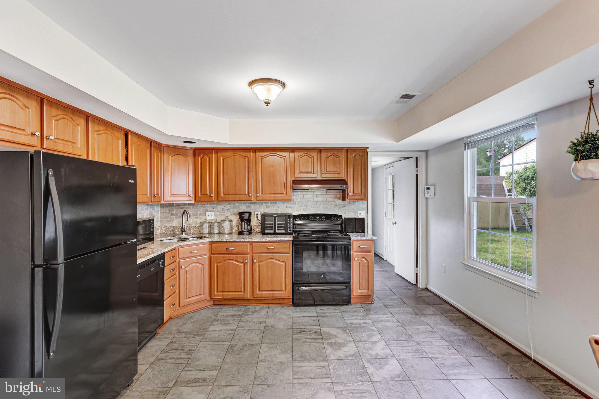 FOX RUN ESTATES - Residential