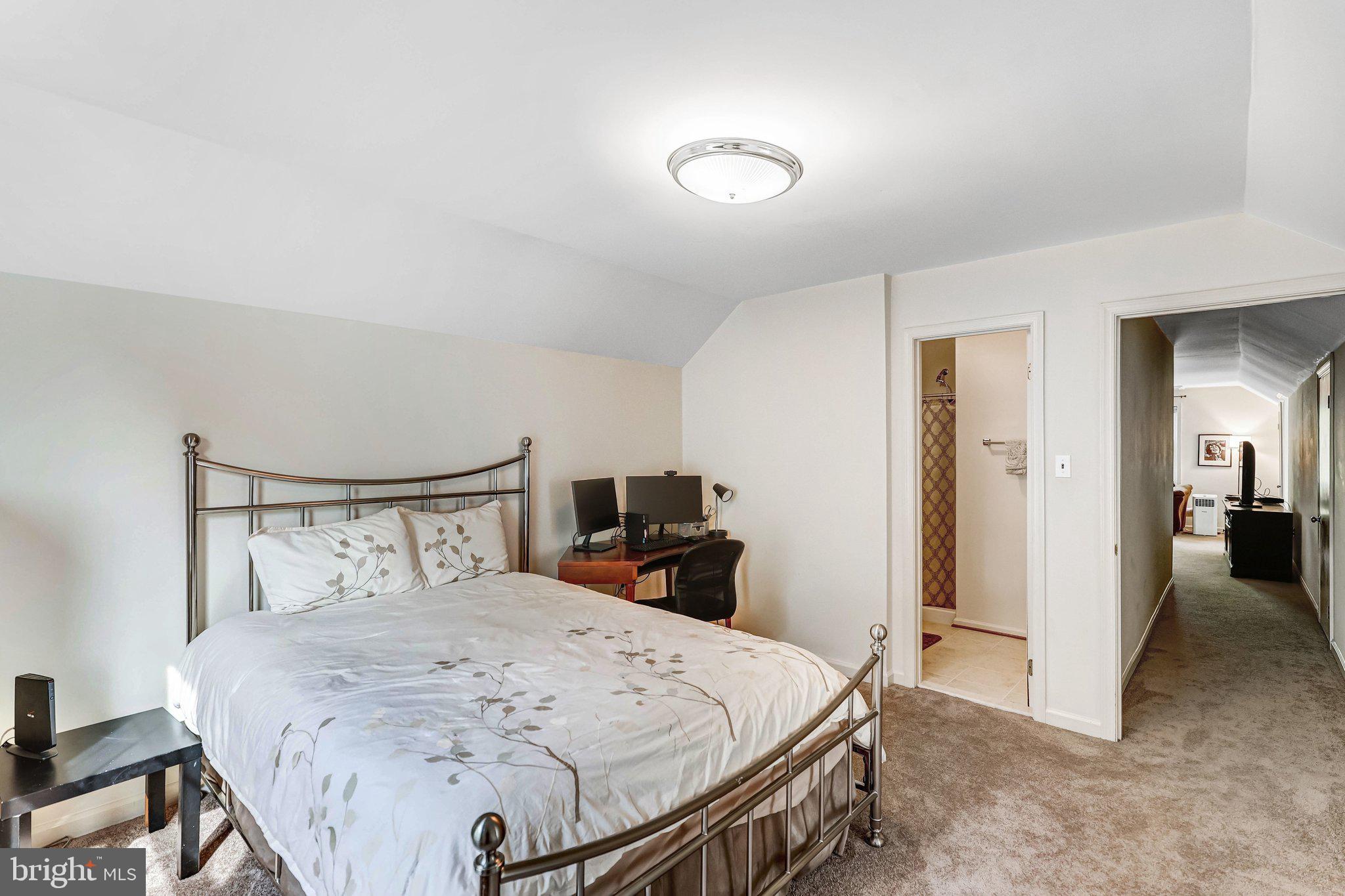 FOX RUN ESTATES - Residential