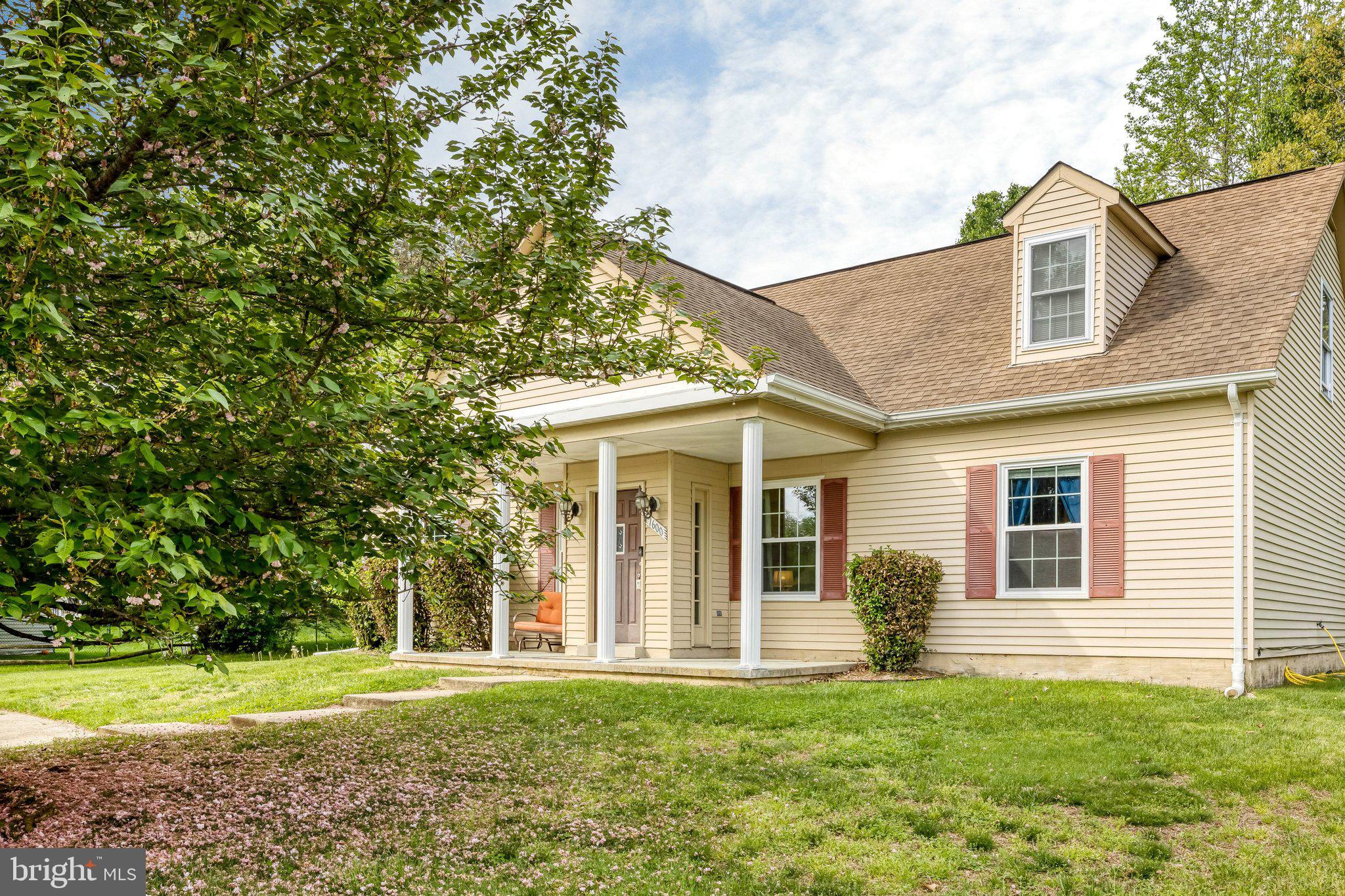 FOX RUN ESTATES - Residential