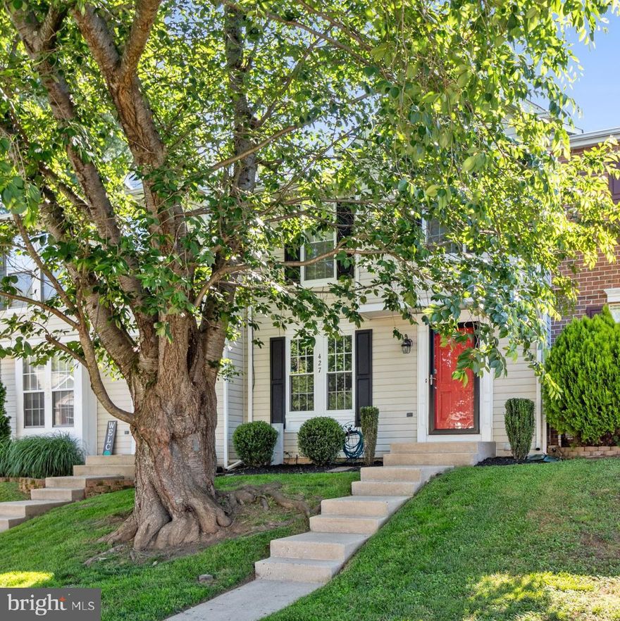 *** OFFER DEADLINE: MONDAY, 6/3, 12 NOON! *** ABSOLUTELY GORGEOUS! MOVE RIGHT INTO THIS REMARKABLE 3 BEDRM, 2/1 BATH HOME BEAUTIFULLY RENOVATED THROUGHOUT! LARGE LIVING ROOM WITH HARDWOOD FLOORS & RECESSED LIGHTING. STUNNING KITCHEN W/GRANITE COUNTERS, WHITE CABINETRY, BREAKFAST BAR, STAINLESS APPLS & PANTRY. DINING AREA W/ ACCESS TO DECK. PRIMARY BEDROOM SUITE W/CUSTOM BATH. SPACIOUS LOWER LEVEL W/ CLUBROOM, POWDER RM, FIREPLACE, LAUNDRY/UTILITY ROOM, & ACCESS TO ENGLISH PATIO. FRESHLY PAINTED THROUGHOUT. RECENT REPLACEMENT WINDOWS. INVITING DECK WITH STAIRS TO PRIVACY FENCED YARD. LANDSCAPED LOT W/SHED.  APPEALING LOCATION ON NON-THRU STREET** TRULY A GREAT FIND! ***