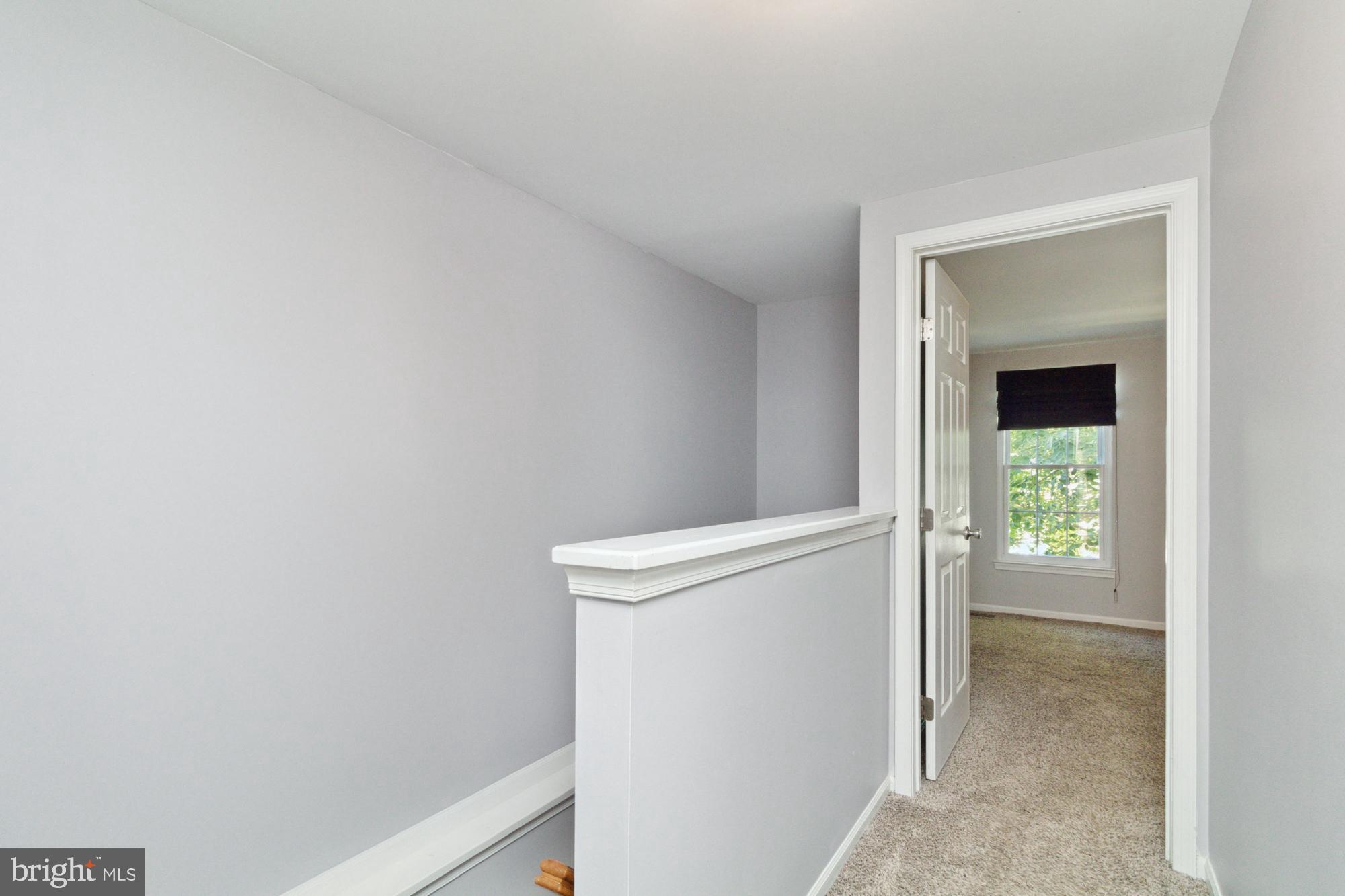 CONSTANT FRIENDSHIP - Residential