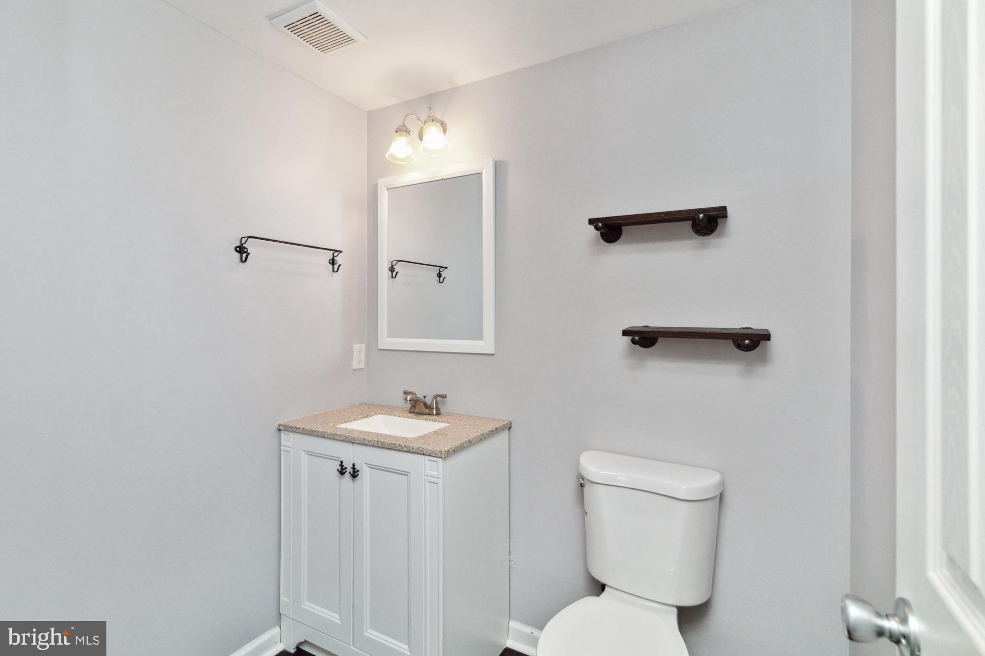 CONSTANT FRIENDSHIP - Residential