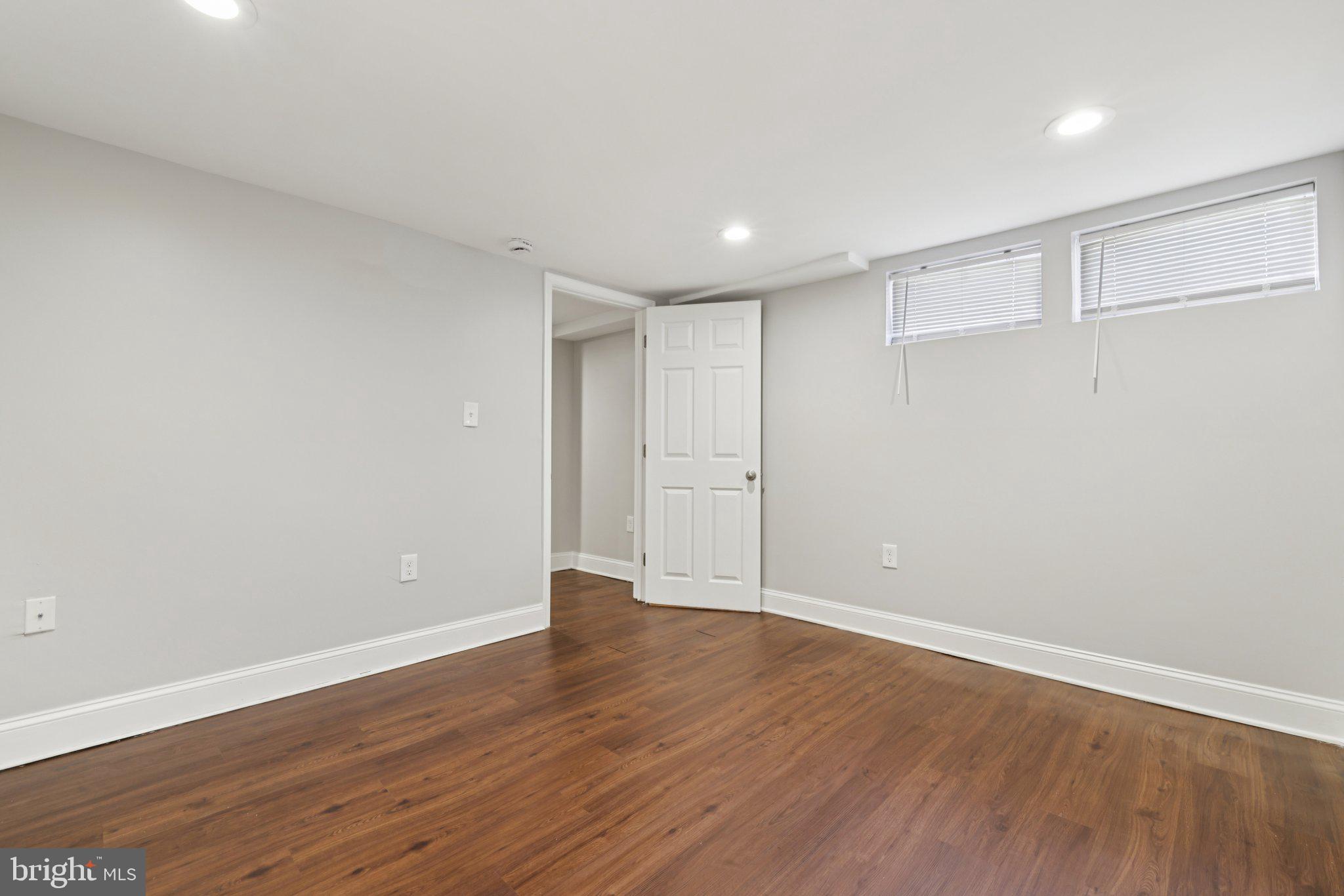 NORTHWOOD - Residential