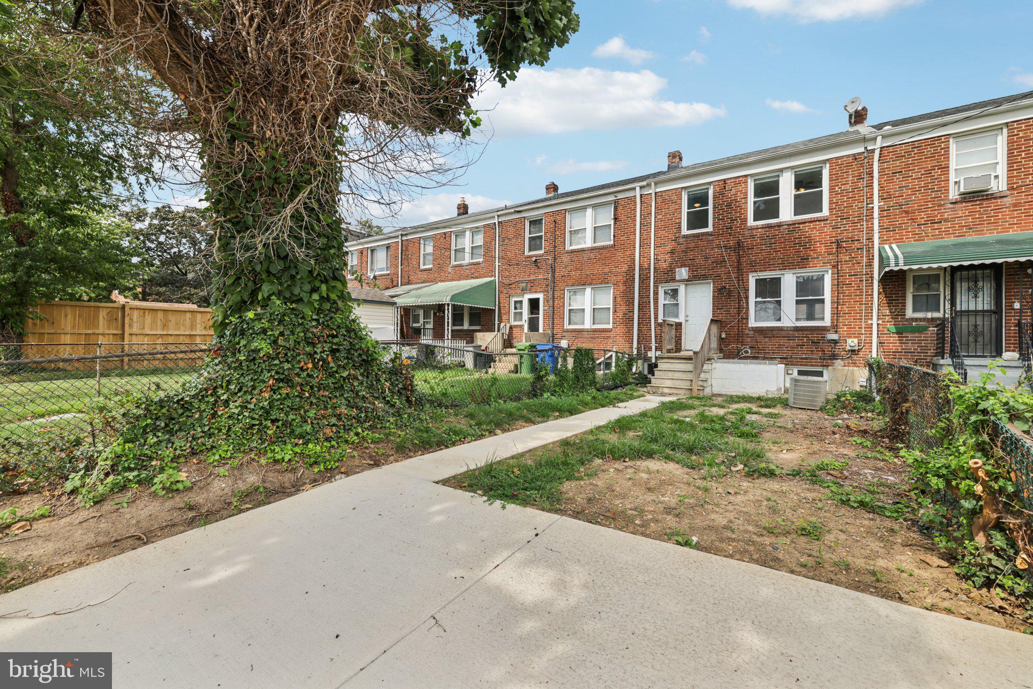 NORTHWOOD - Residential
