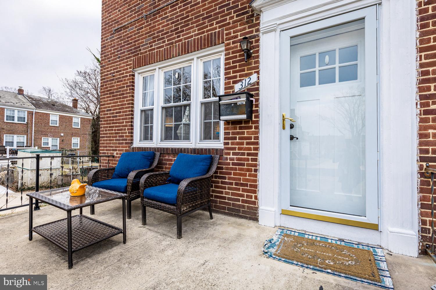312 SMALL COURT