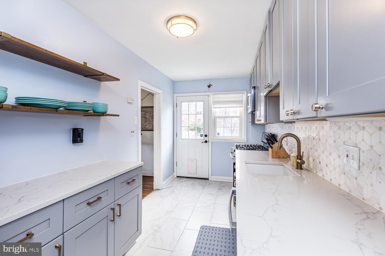 ACADEMY HEIGHTS - Residential Lease