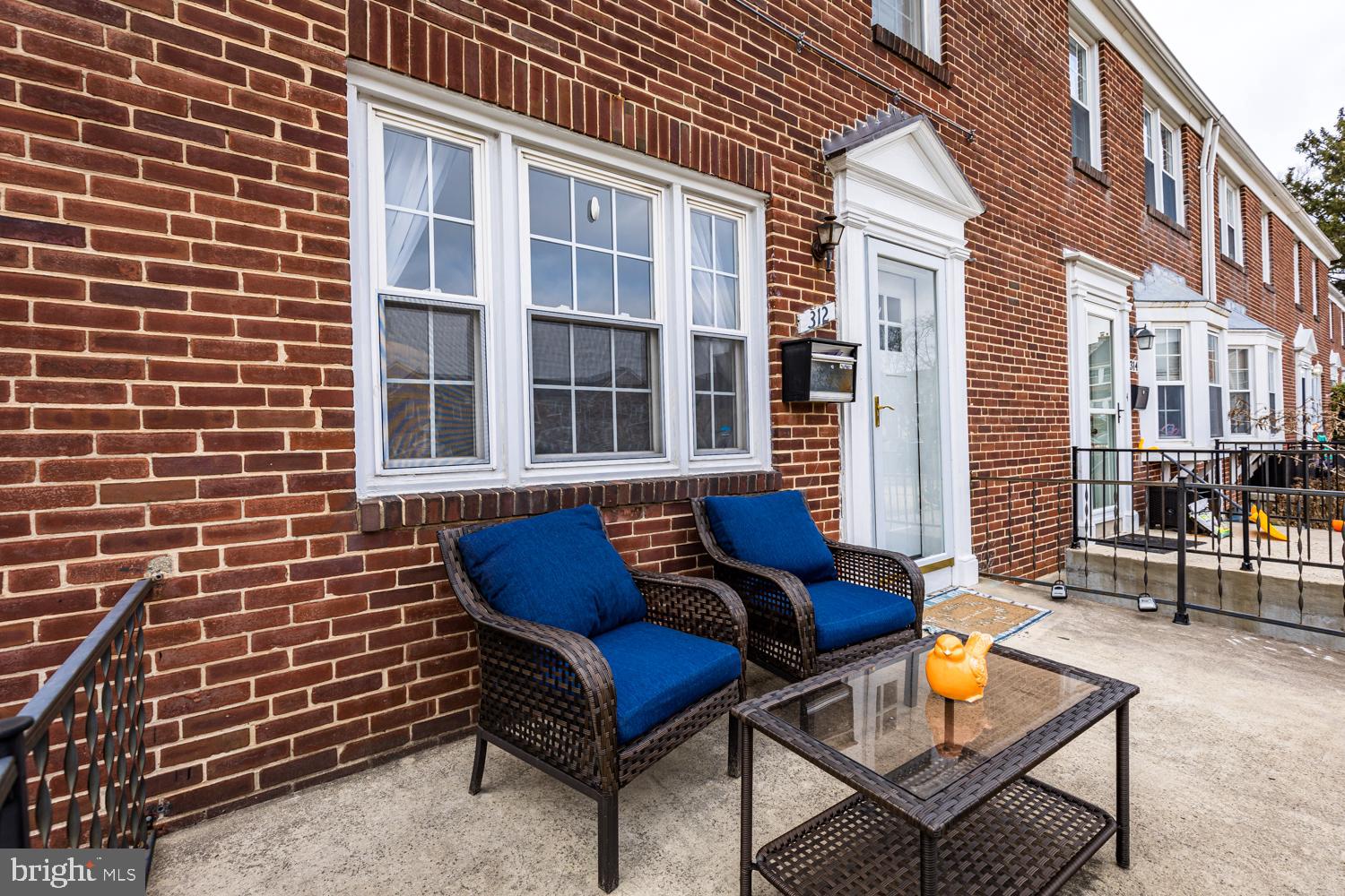 312 SMALL COURT