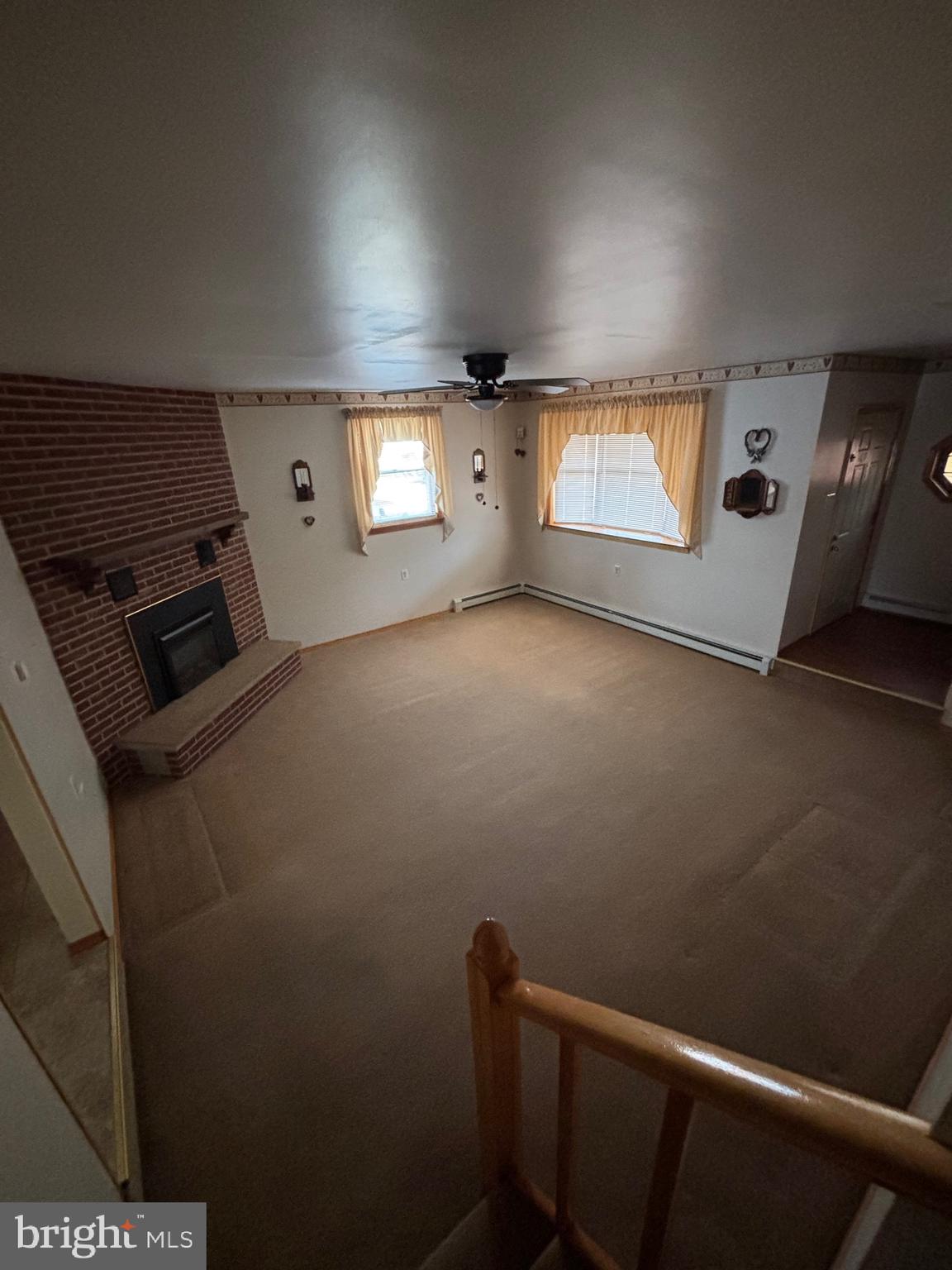 FOX CHASE - Residential