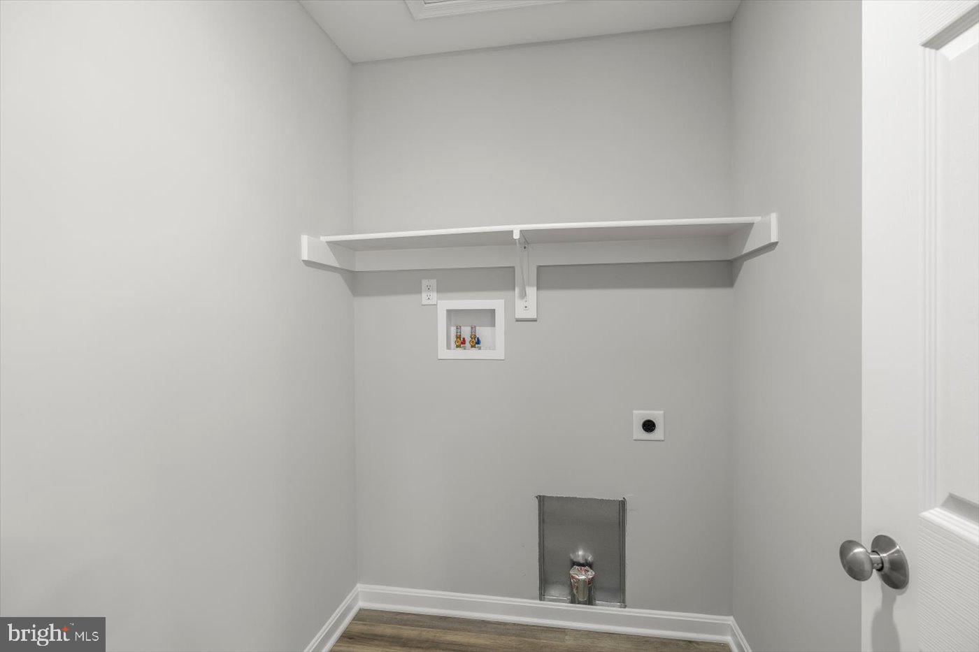 WESTMORELAND SHORES - Residential Lease