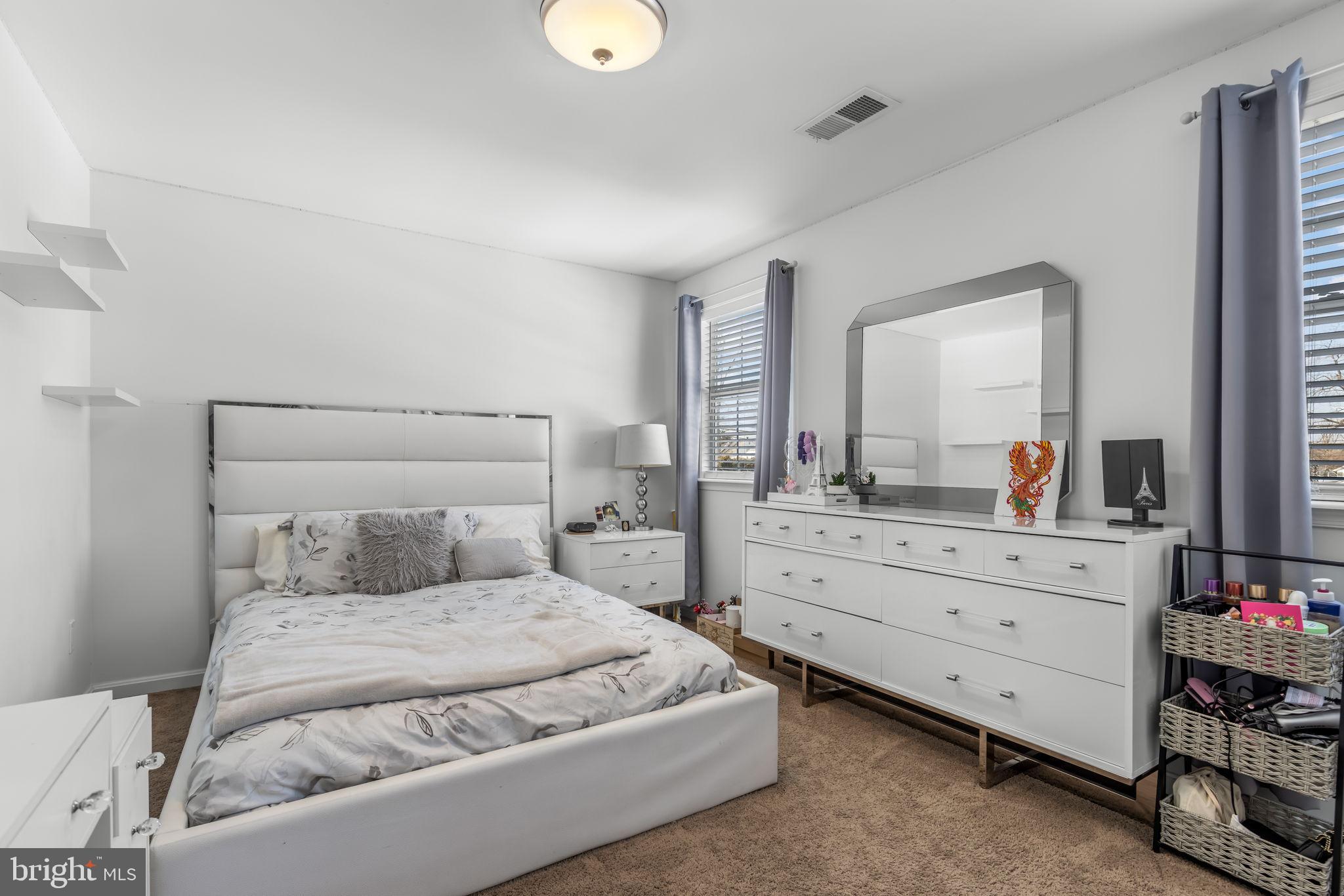 MANASSAS PARK - Residential