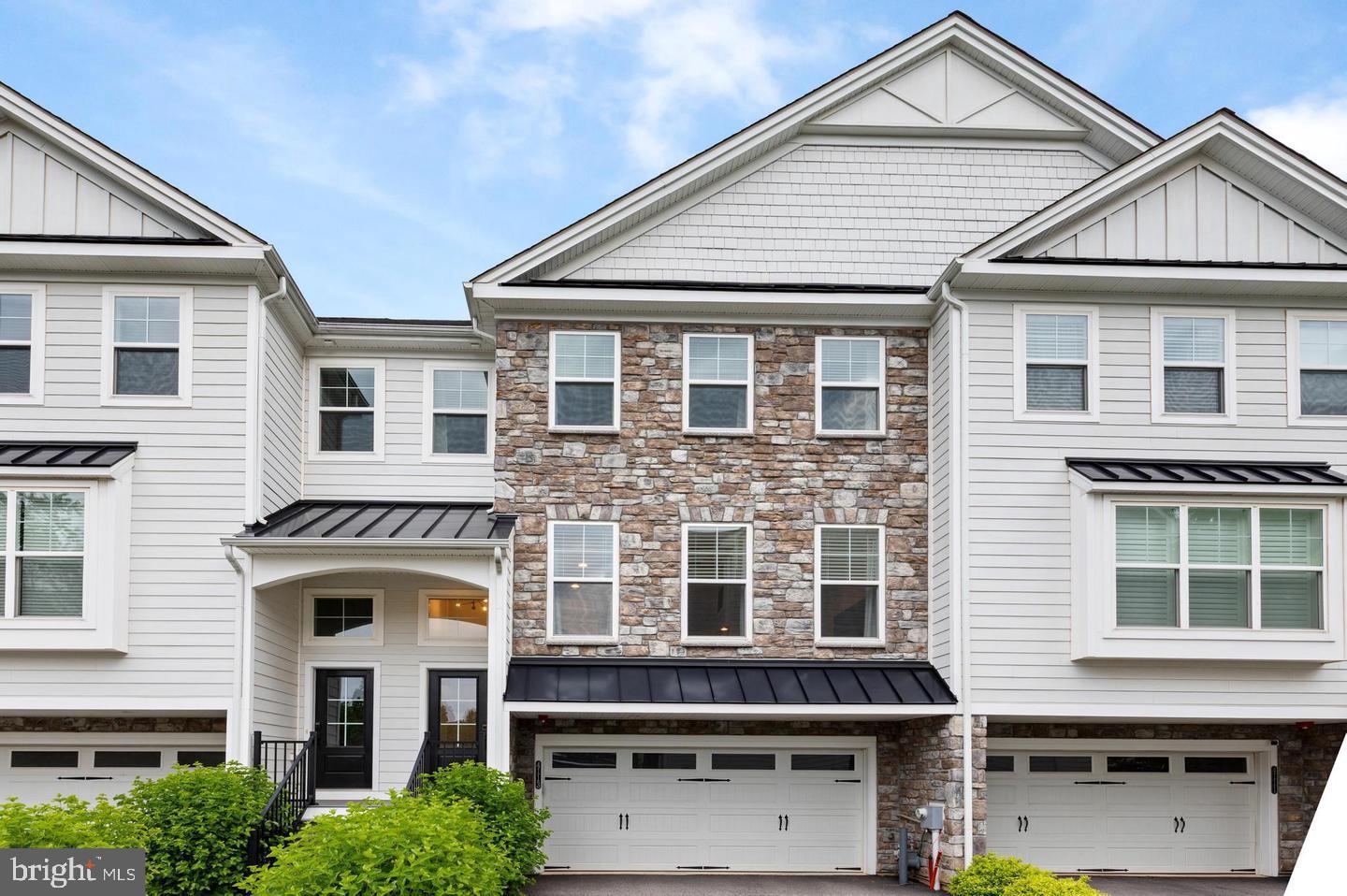 4113 ADDISON COURT