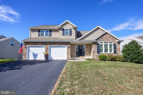 2245 NANCY LEE AVENUE LEBANON PA 17042