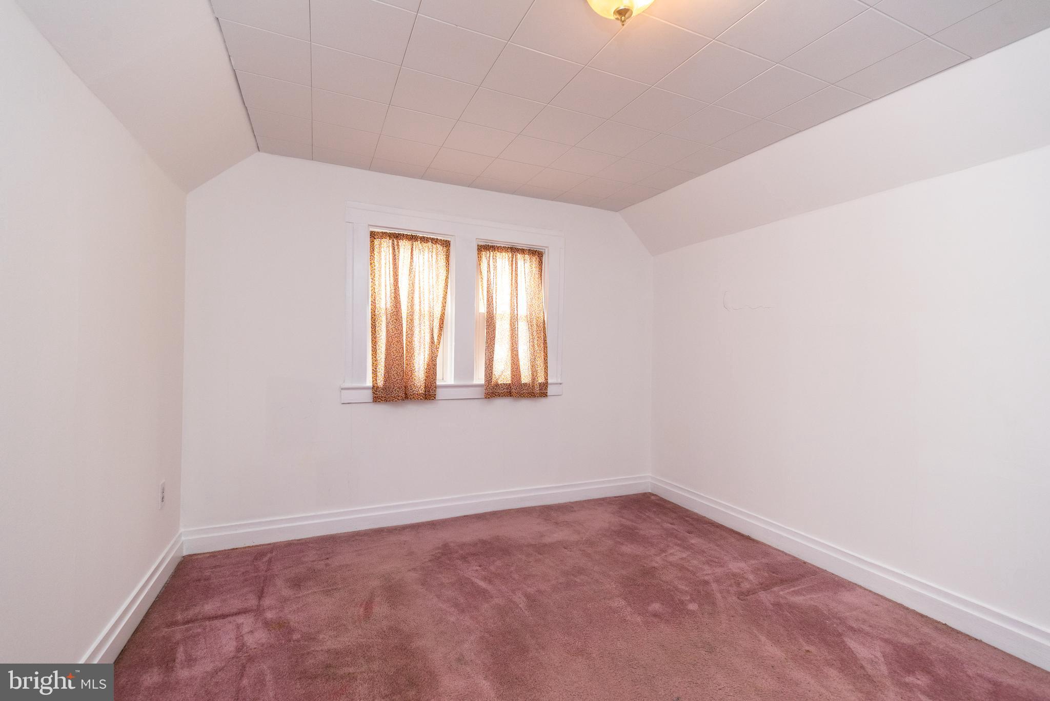 HEADLEY MANOR - Residential