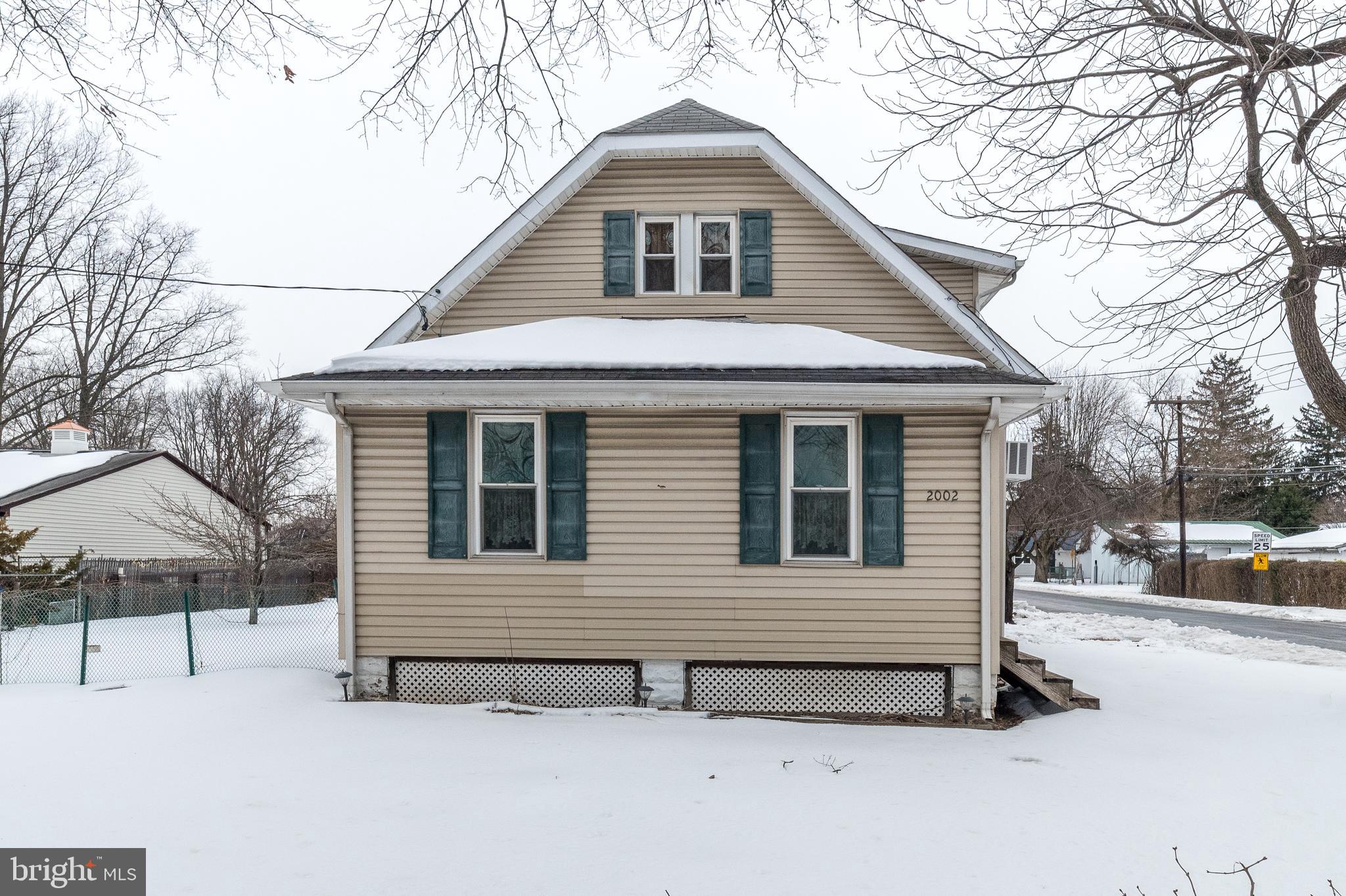 HEADLEY MANOR - Residential