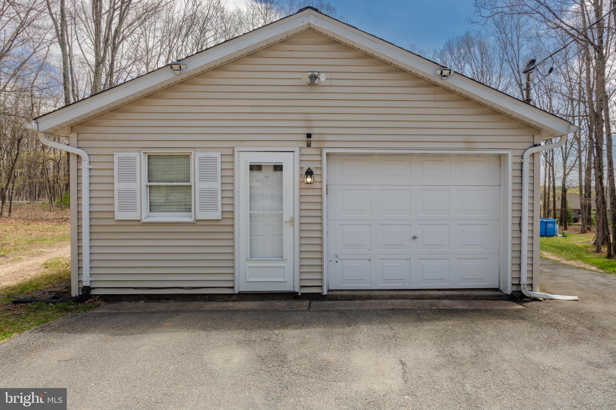 SIERRA VIEW-CHESTNUTHILL TWP - Residential