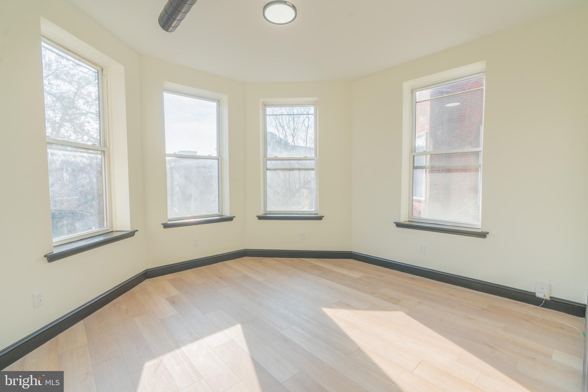 FRANCISVILLE - Residential Lease
