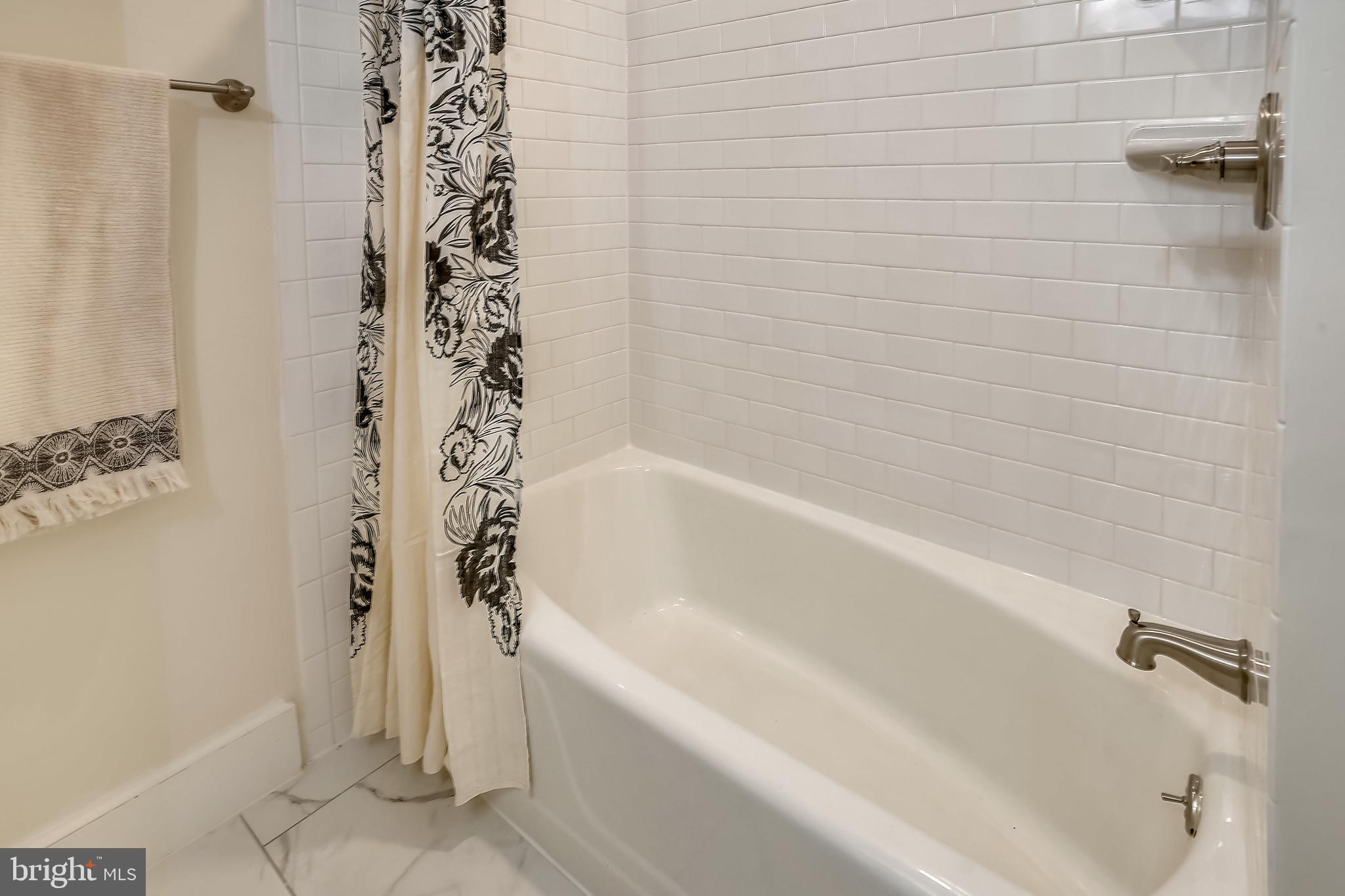 OLD TOWN ALEXANDRIA - Residential