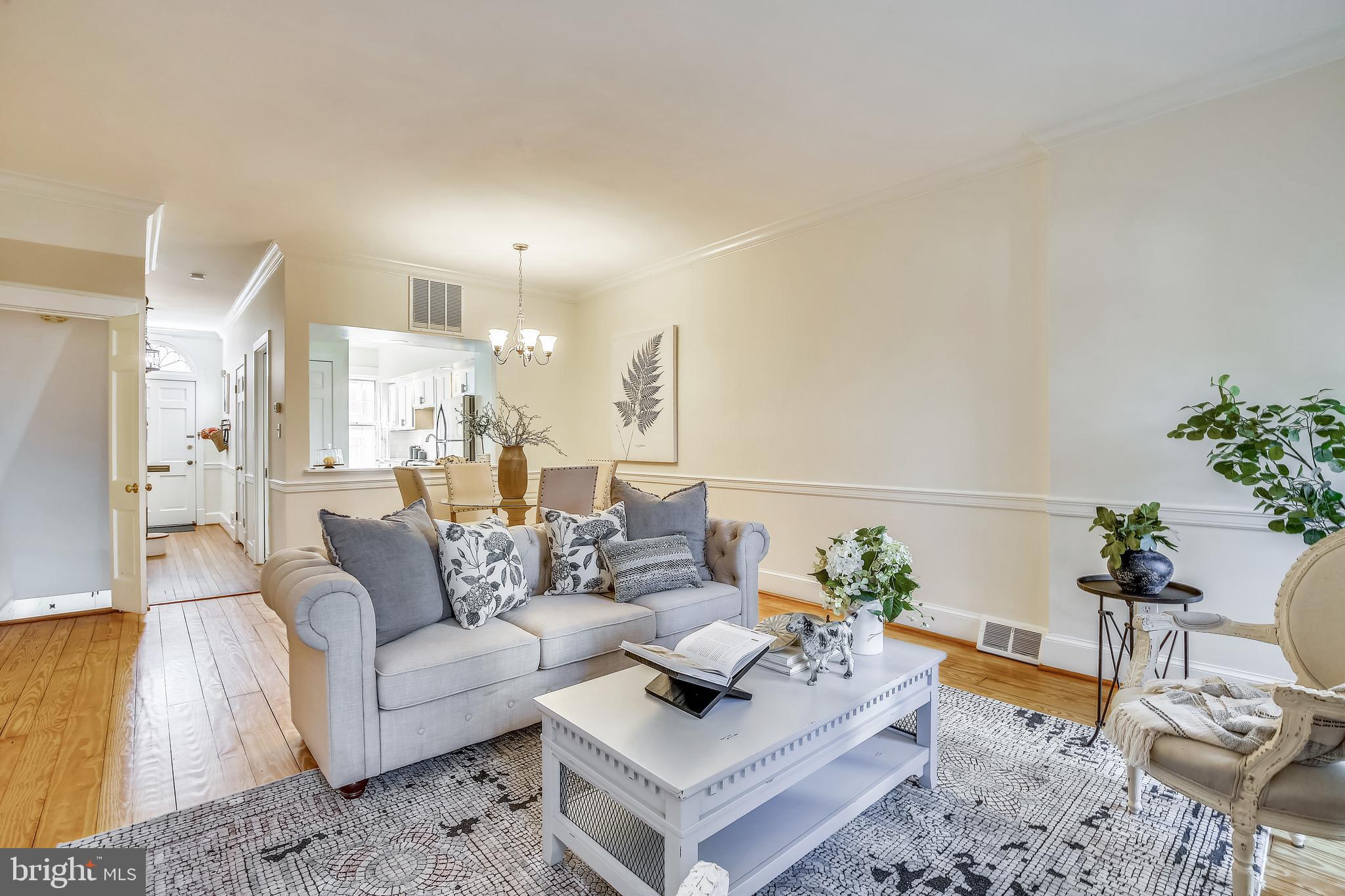 OLD TOWN ALEXANDRIA - Residential