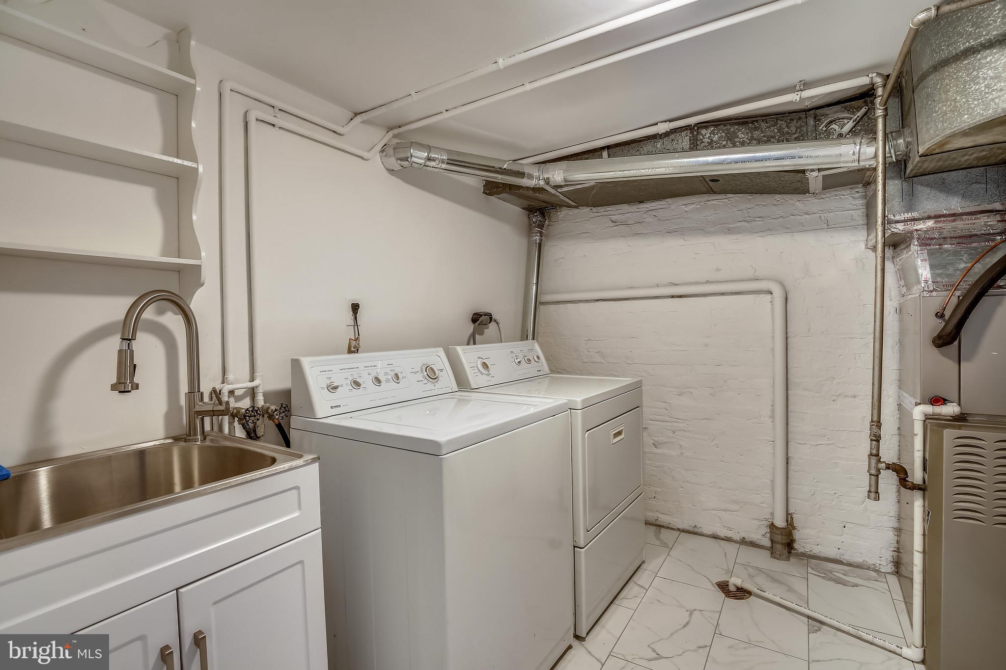 OLD TOWN ALEXANDRIA - Residential