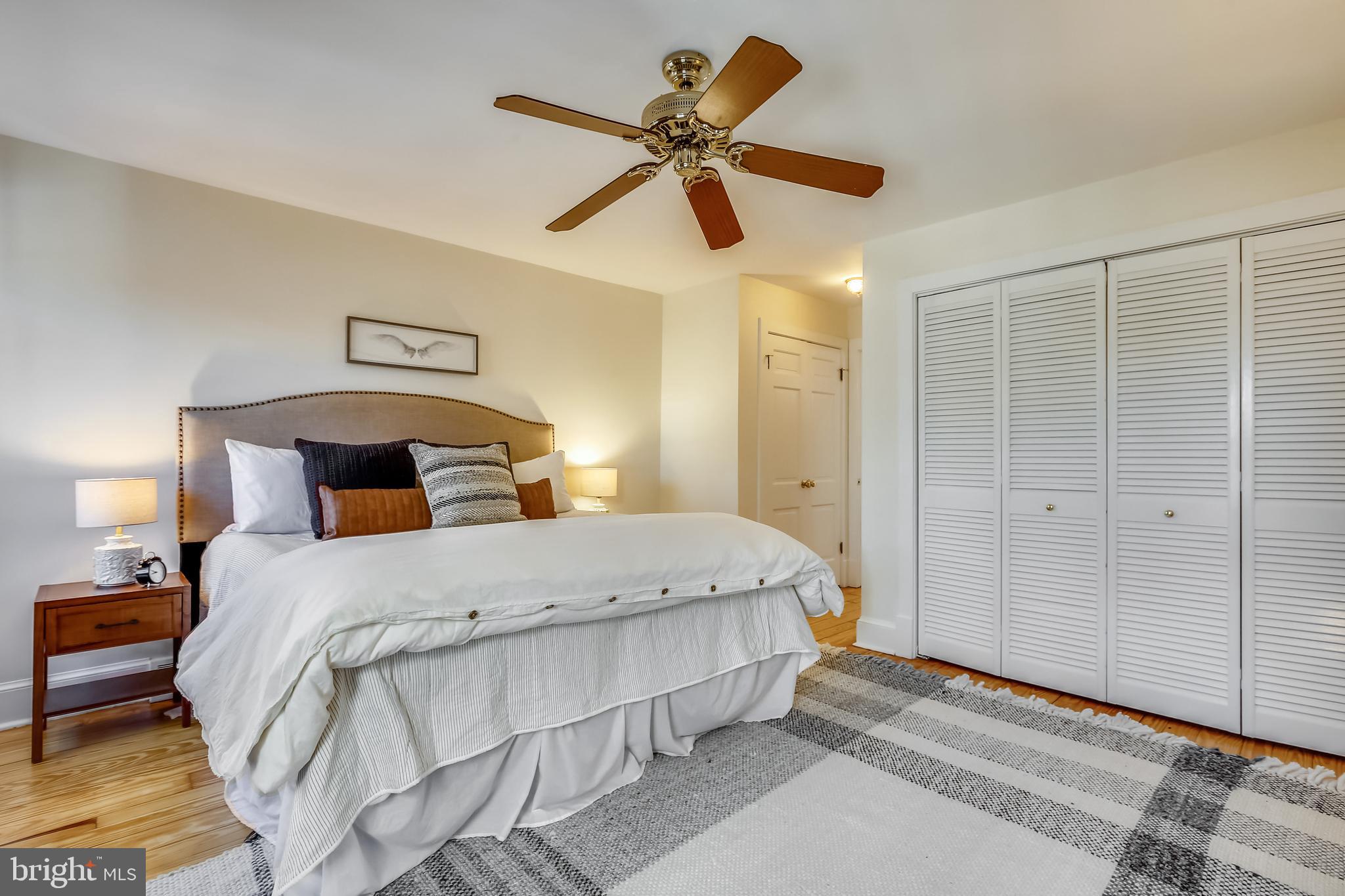 OLD TOWN ALEXANDRIA - Residential