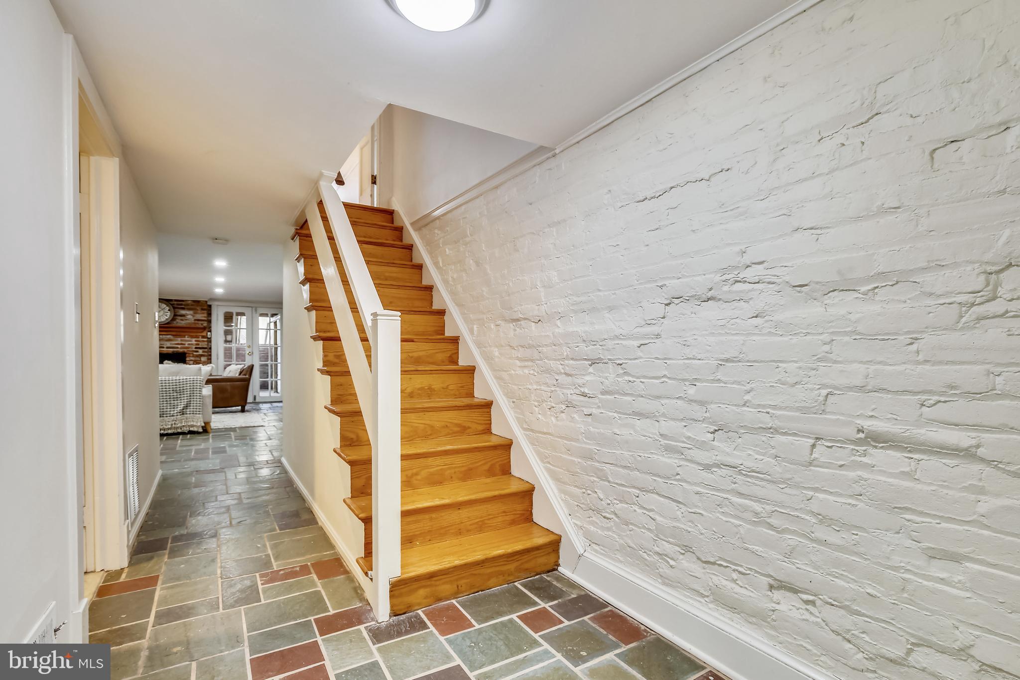 OLD TOWN ALEXANDRIA - Residential