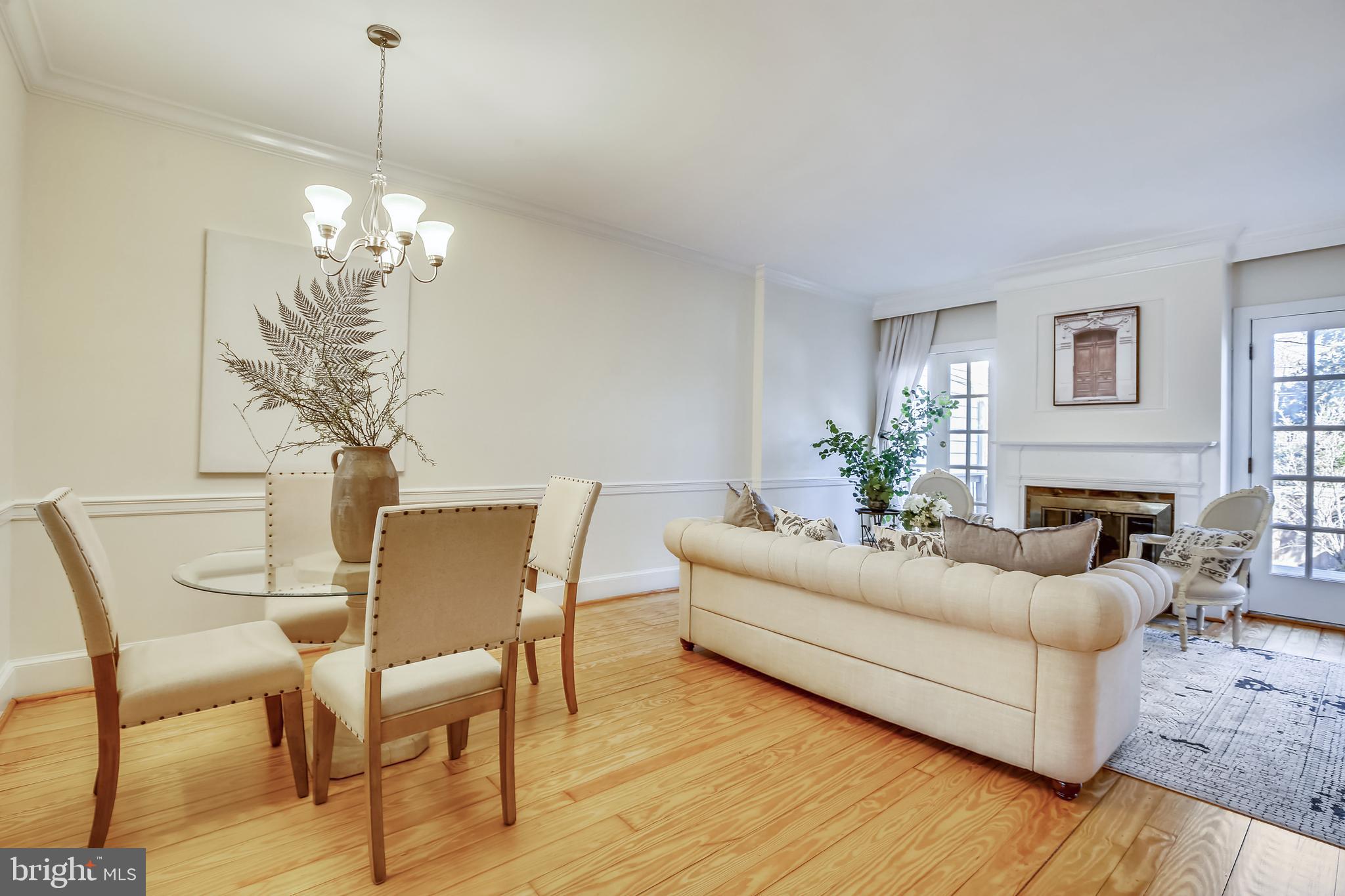 OLD TOWN ALEXANDRIA - Residential