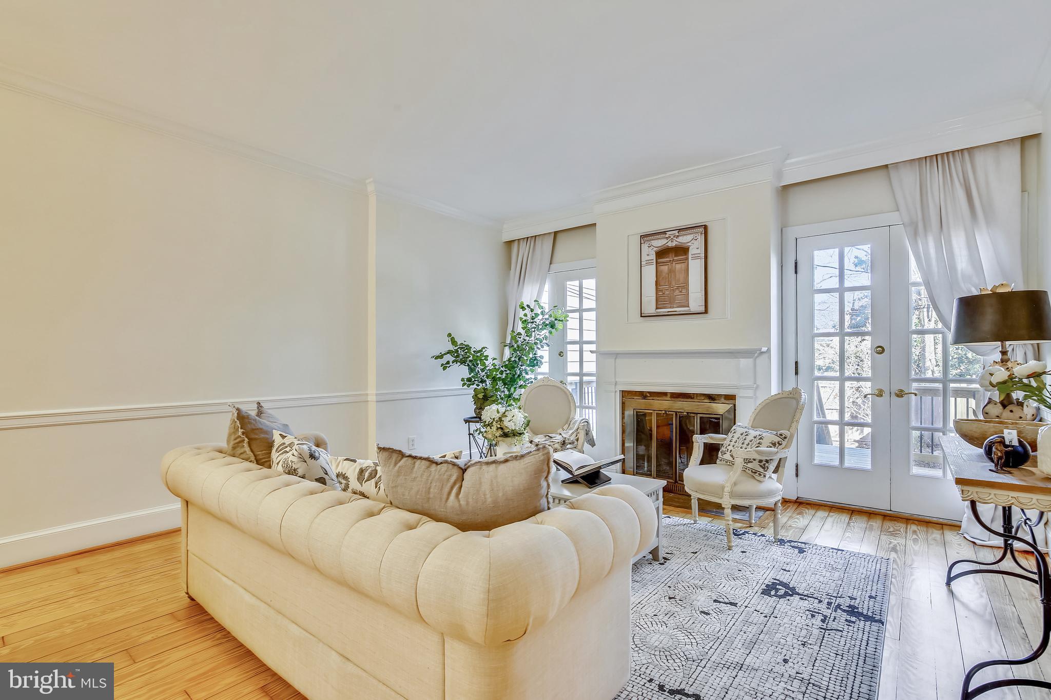 OLD TOWN ALEXANDRIA - Residential