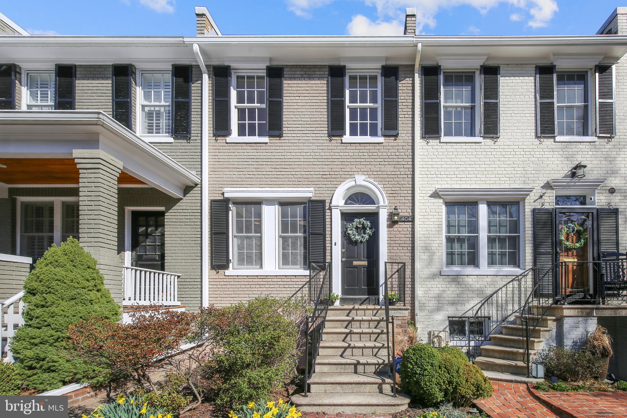 OLD TOWN ALEXANDRIA - Residential