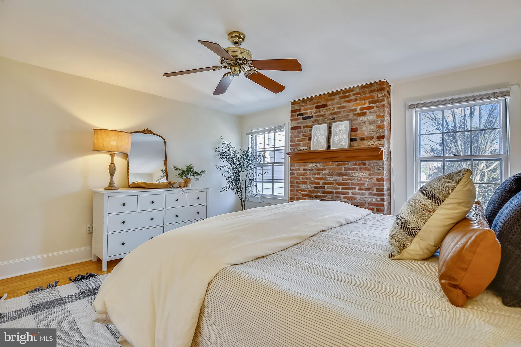 OLD TOWN ALEXANDRIA - Residential