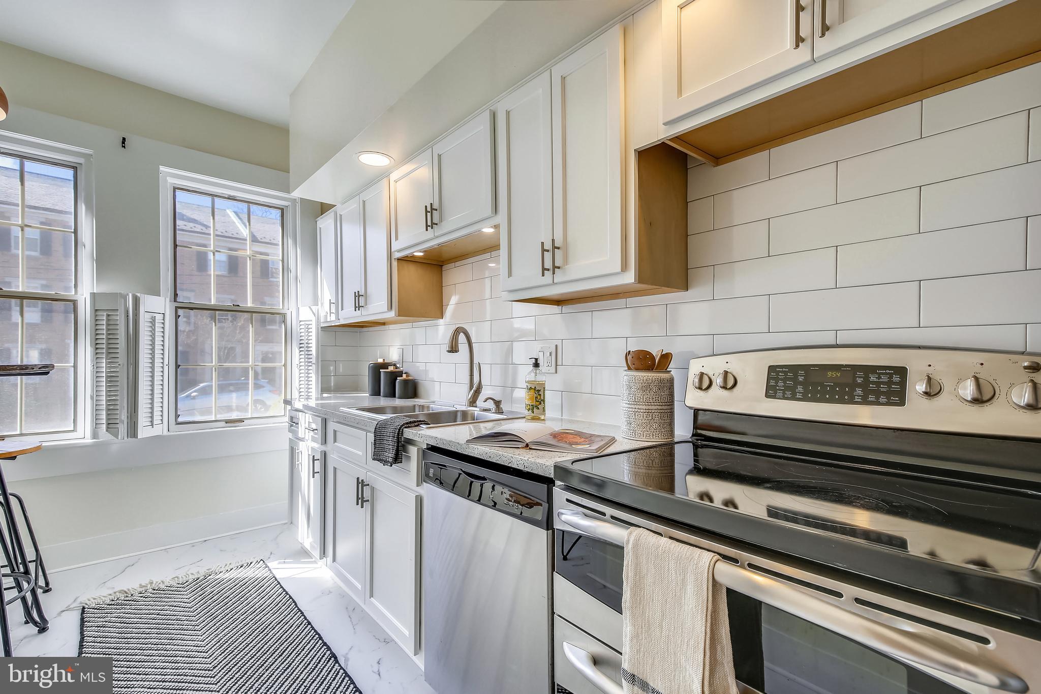 OLD TOWN ALEXANDRIA - Residential