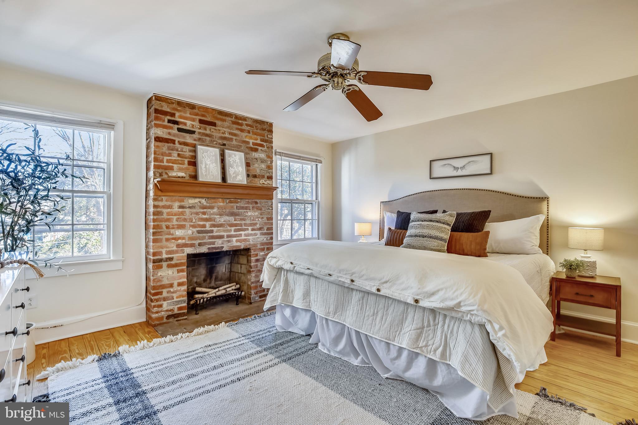 OLD TOWN ALEXANDRIA - Residential