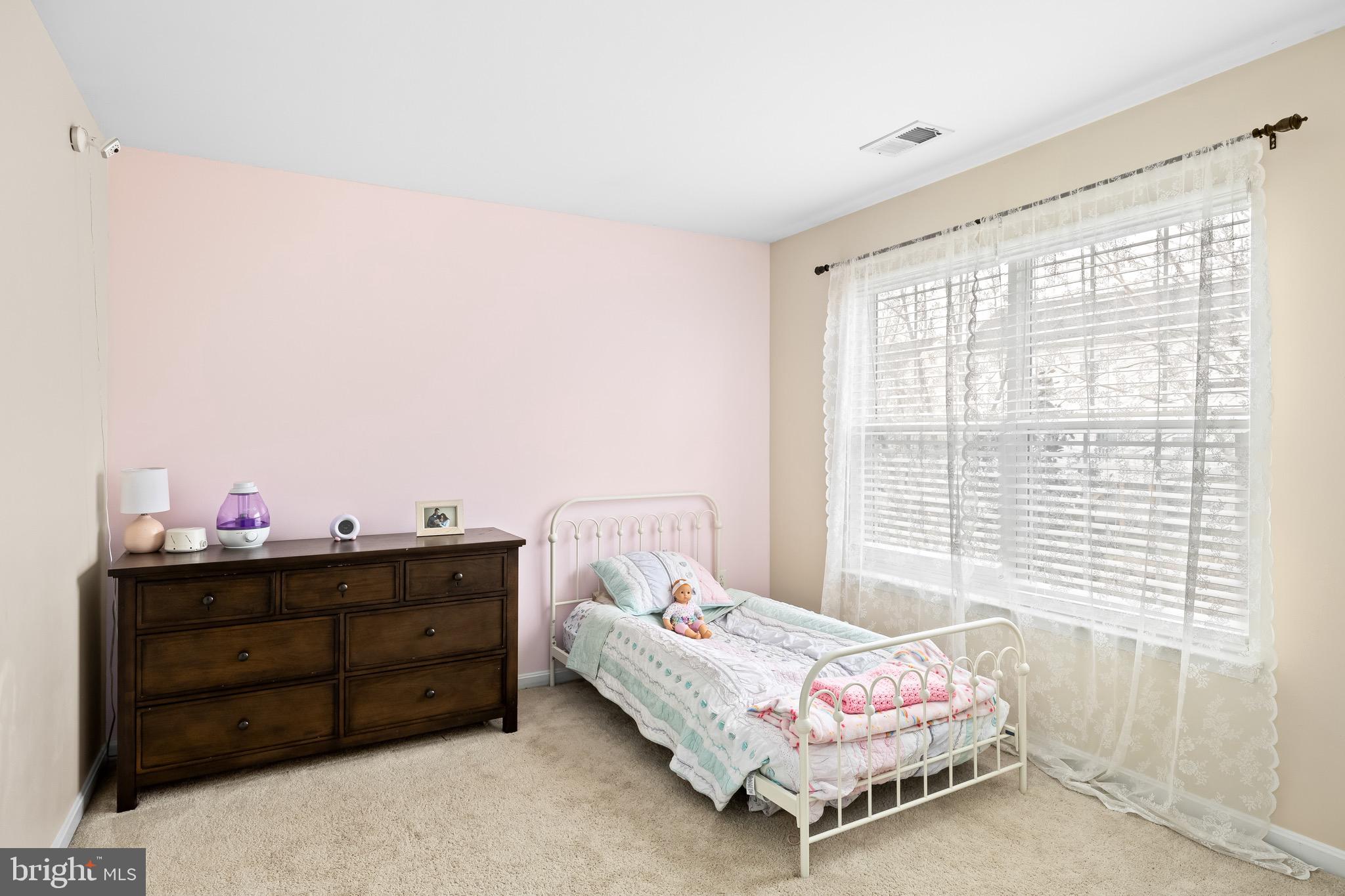 EAGLES POINTE - Residential