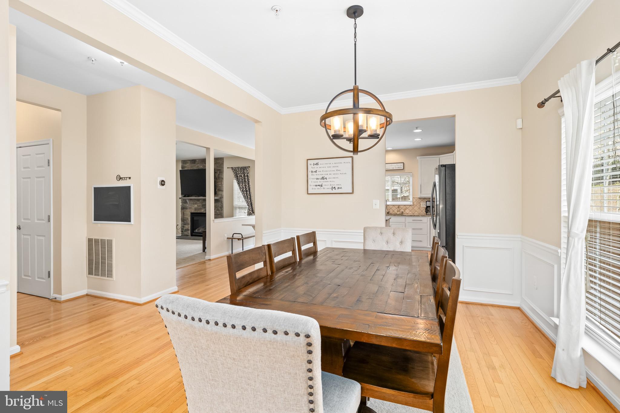 EAGLES POINTE - Residential