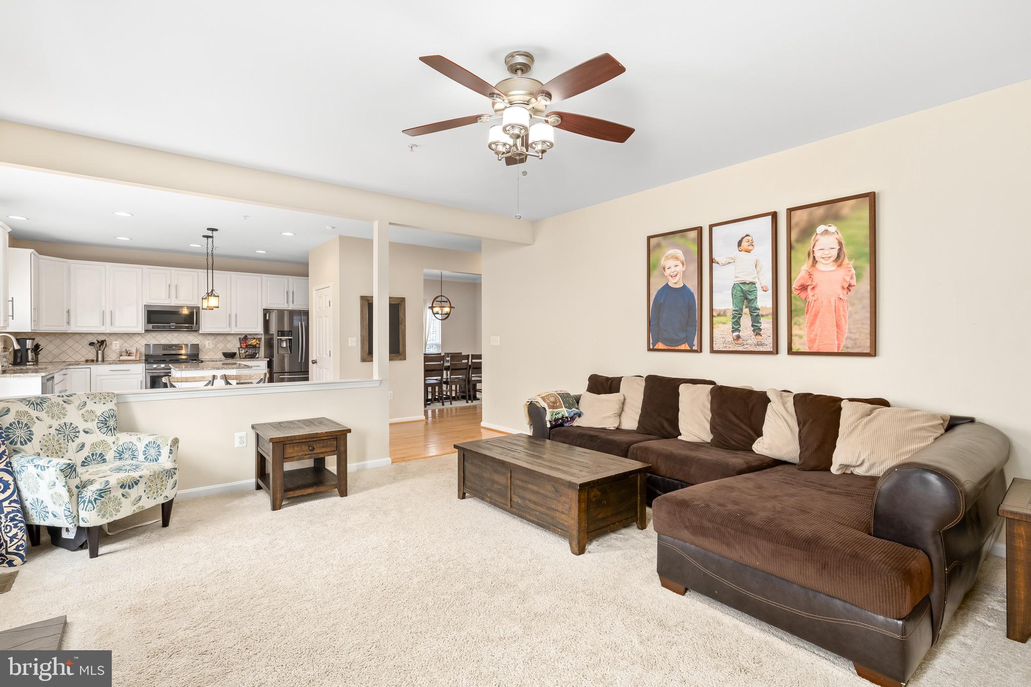 EAGLES POINTE - Residential