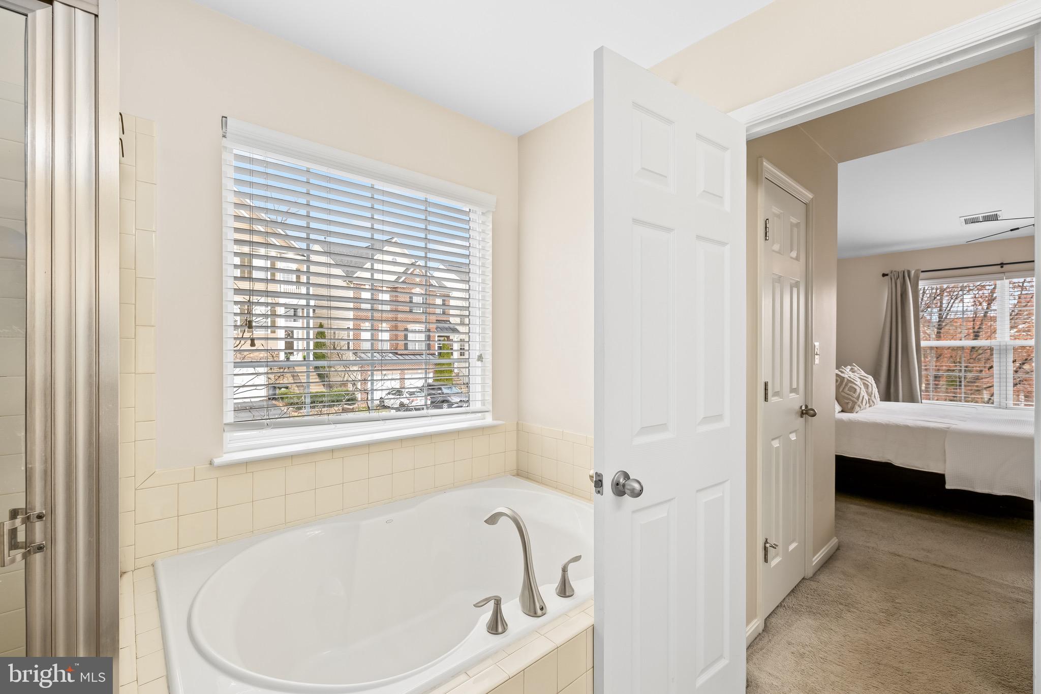 EAGLES POINTE - Residential