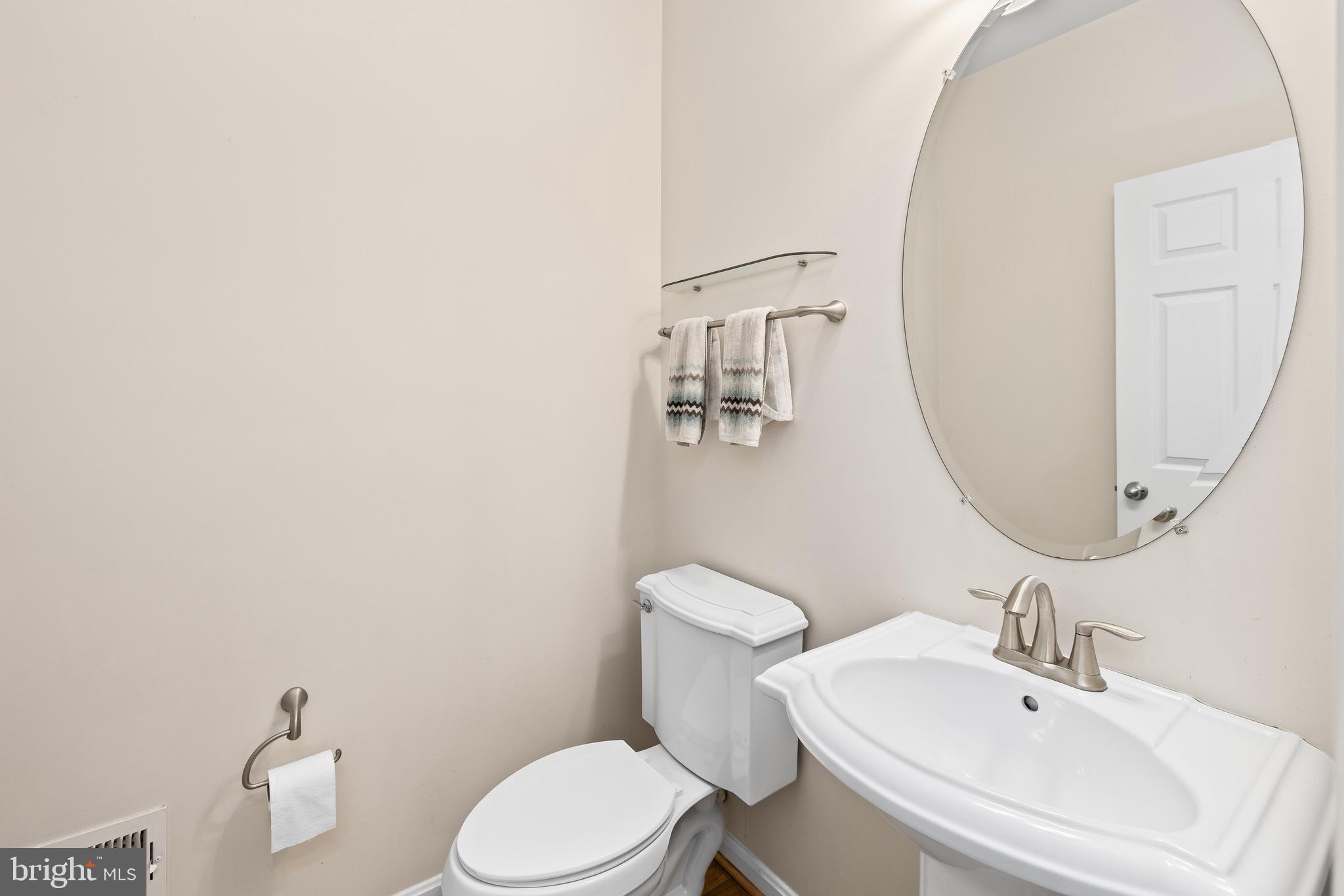 EAGLES POINTE - Residential