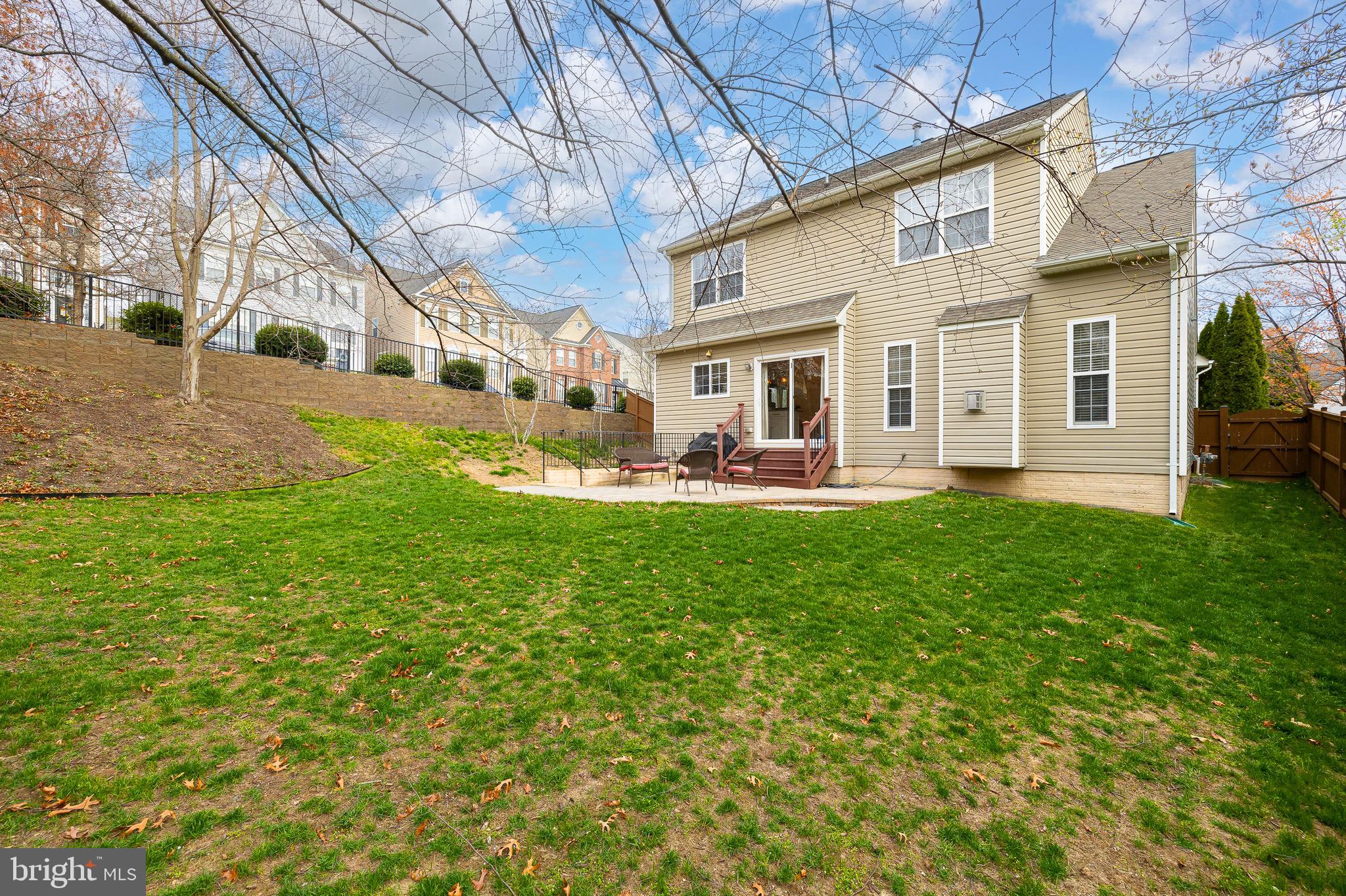 EAGLES POINTE - Residential